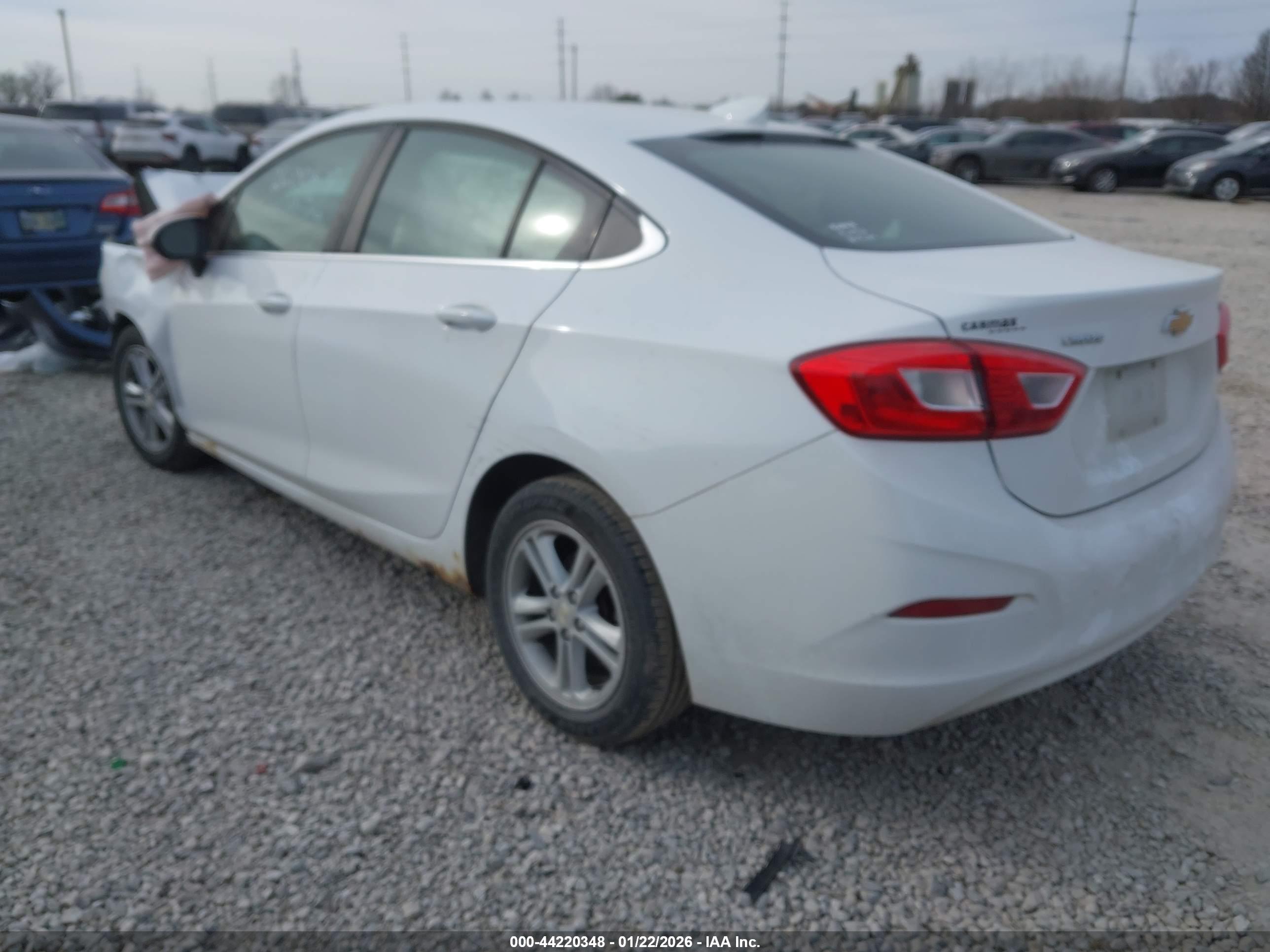 CHEVROLET CRUZE image 3