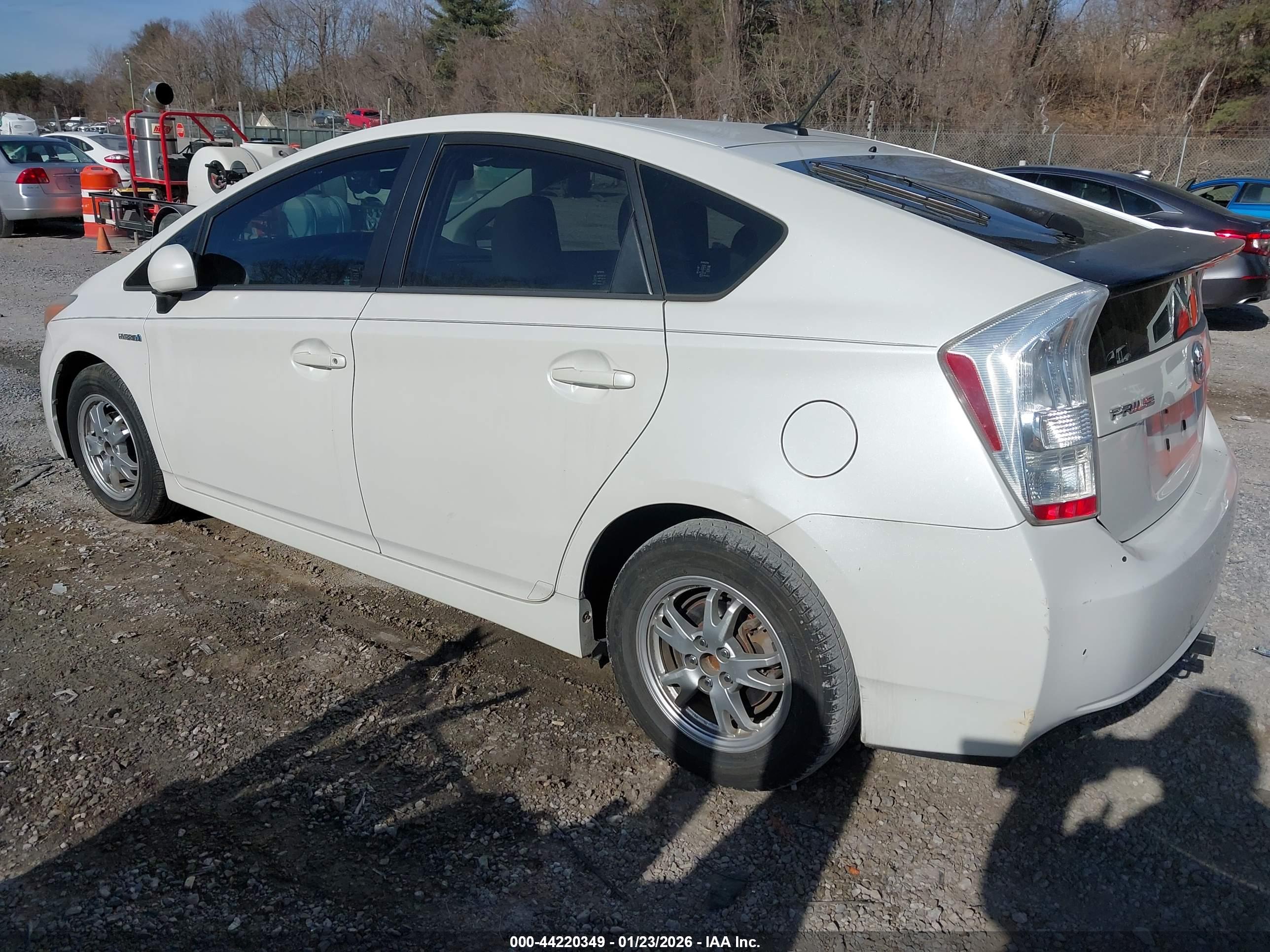 TOYOTA PRIUS image 3