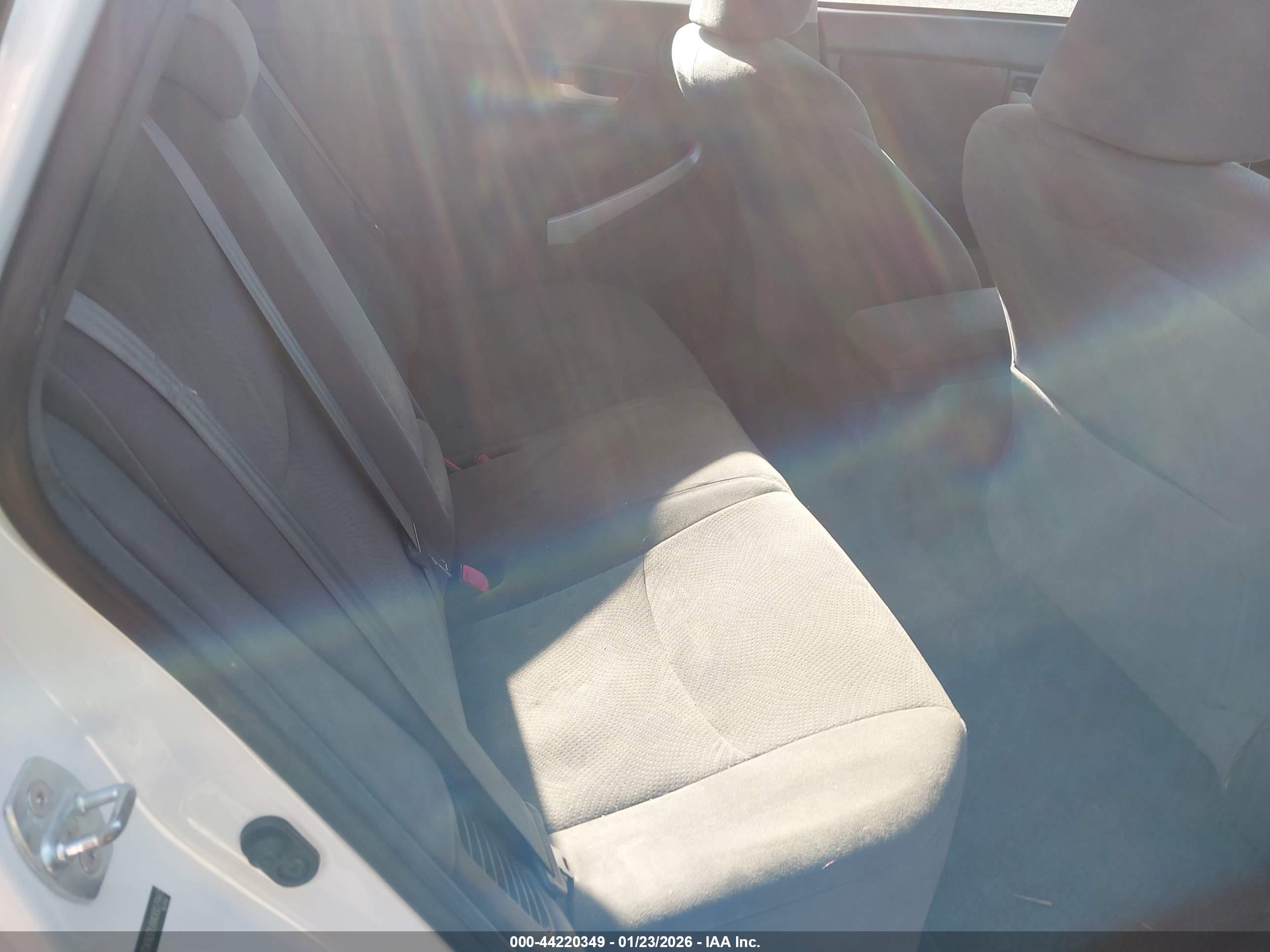 TOYOTA PRIUS image 8