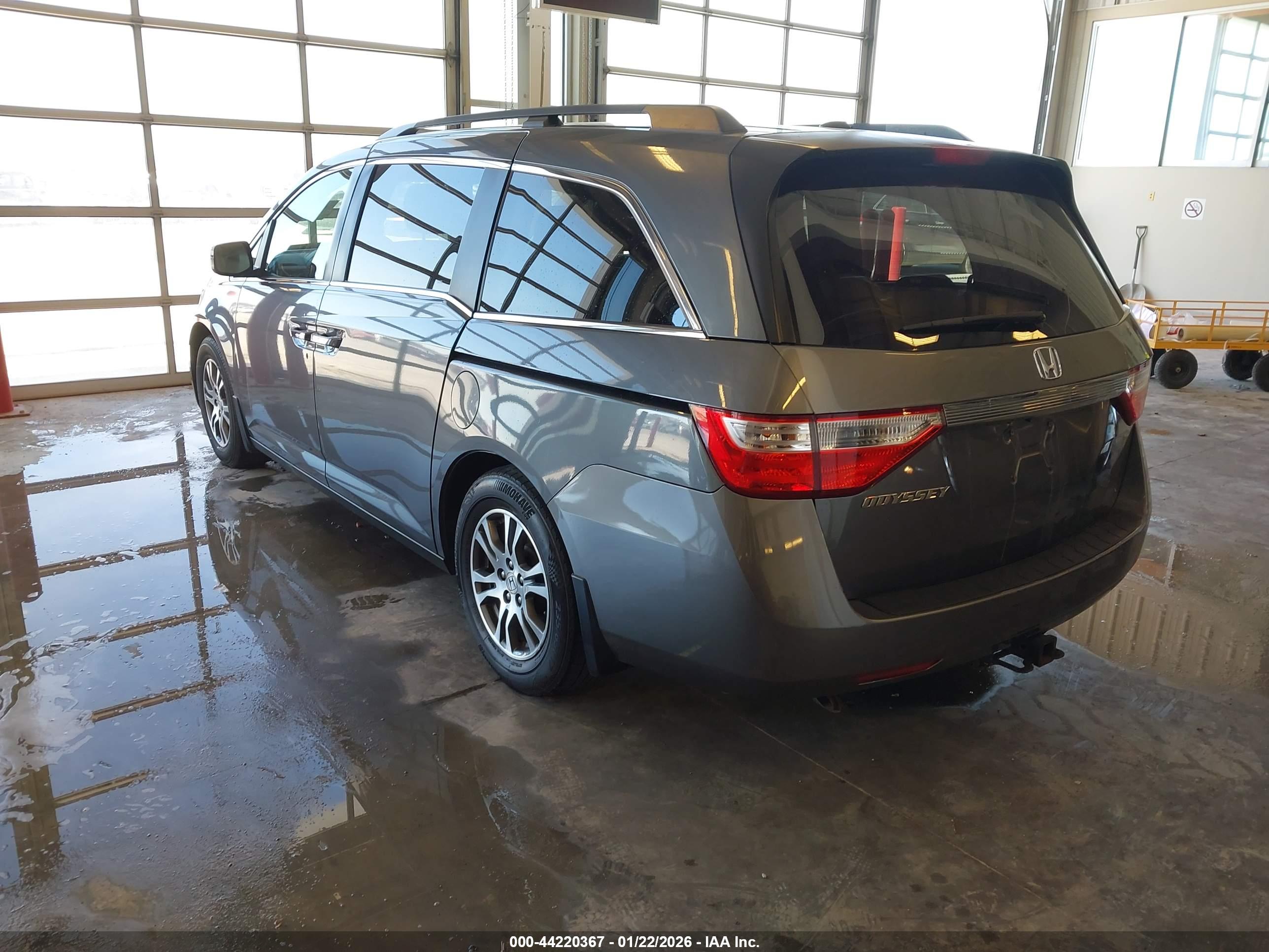 HONDA ODYSSEY image 3
