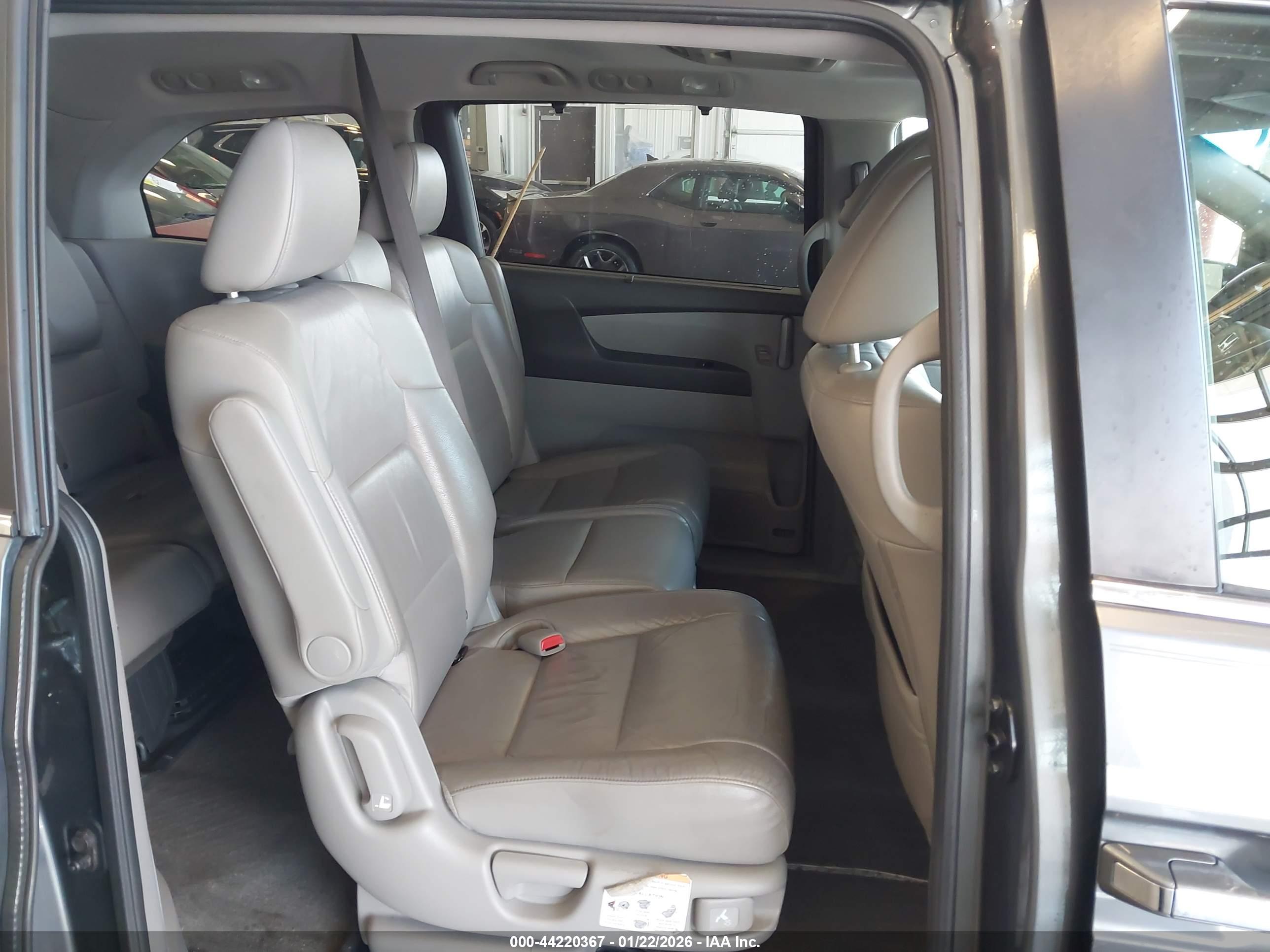 HONDA ODYSSEY image 8