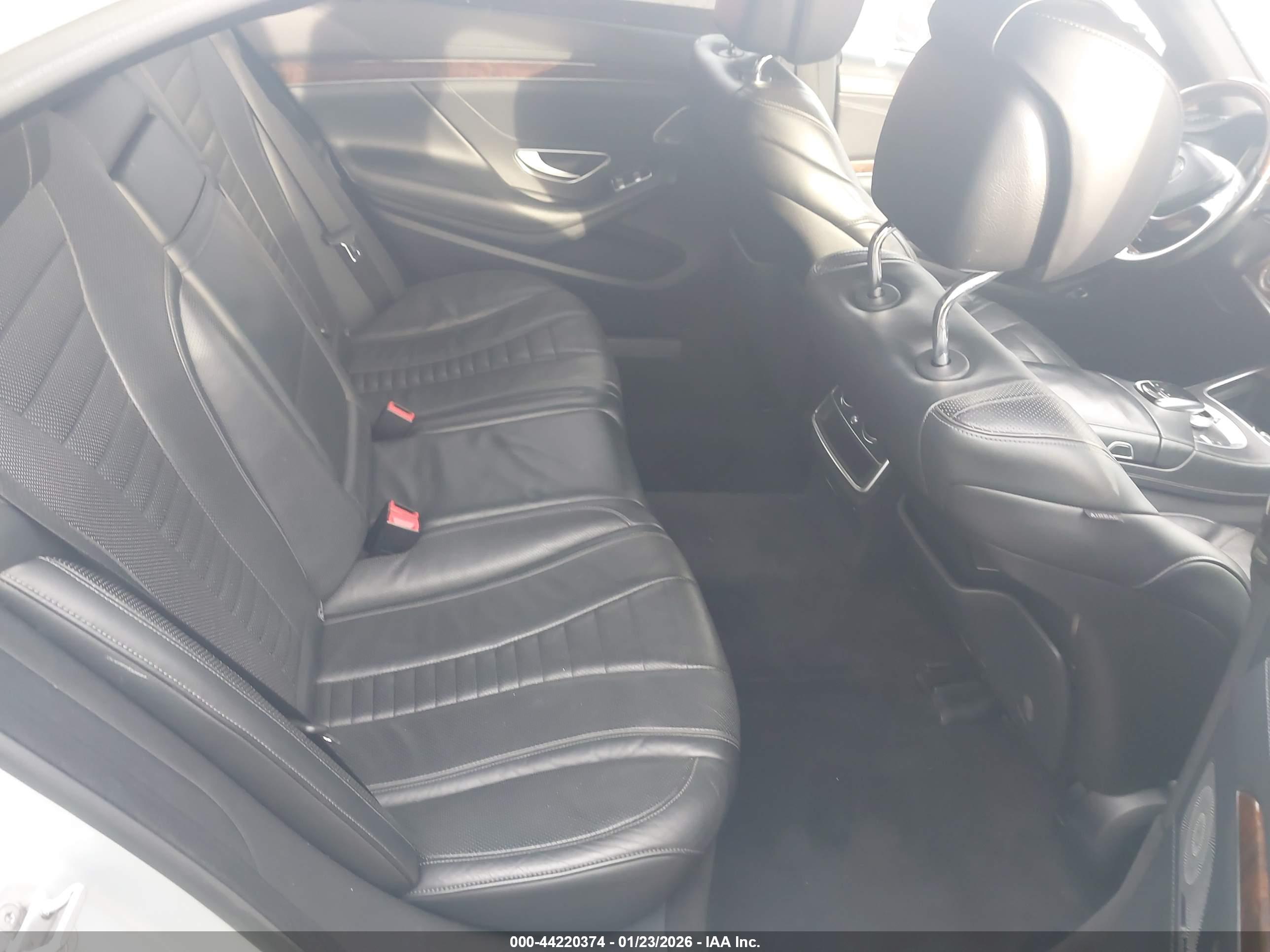 MERCEDES-BENZ S image 8