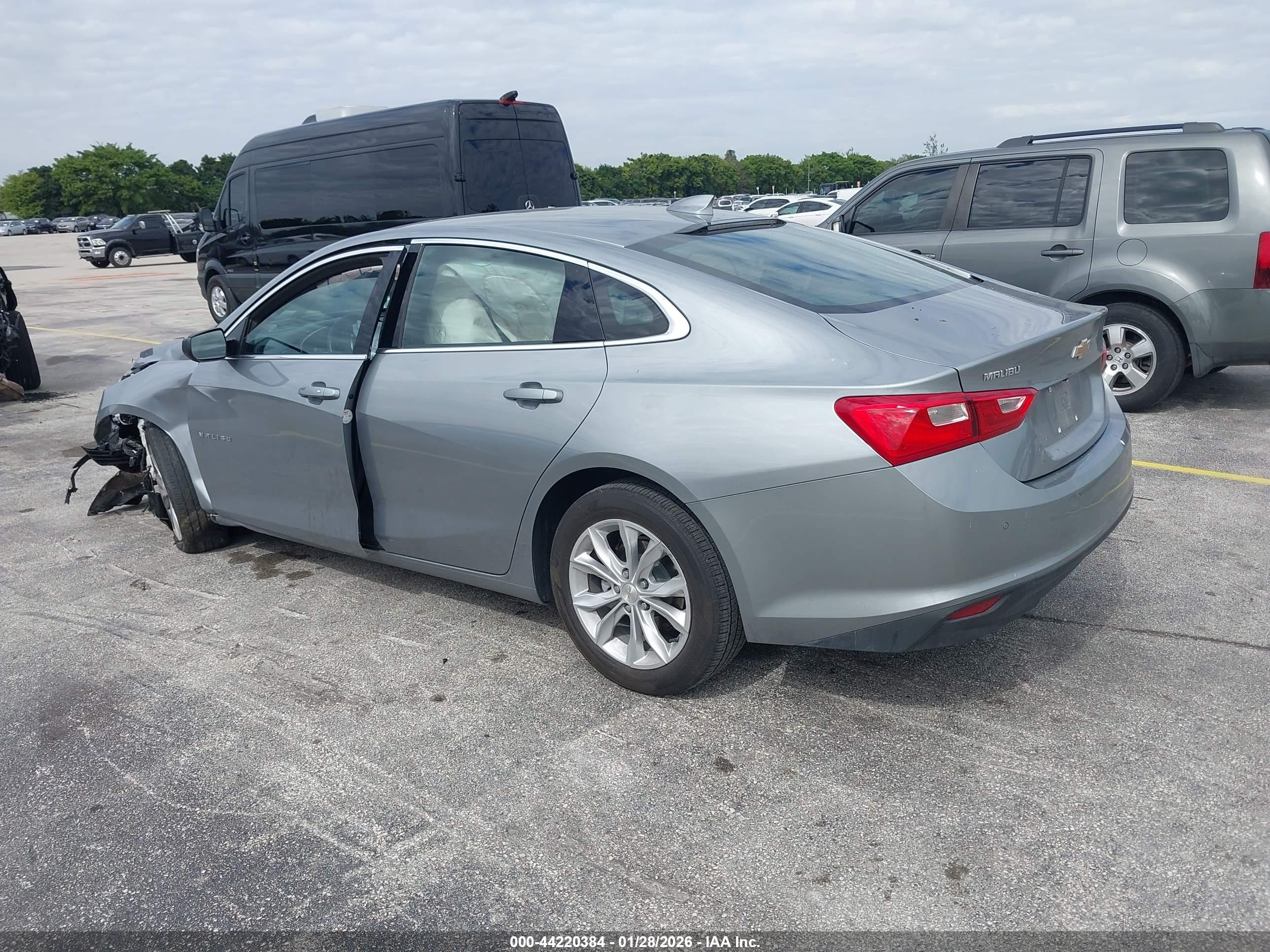 CHEVROLET MALIBU image 3