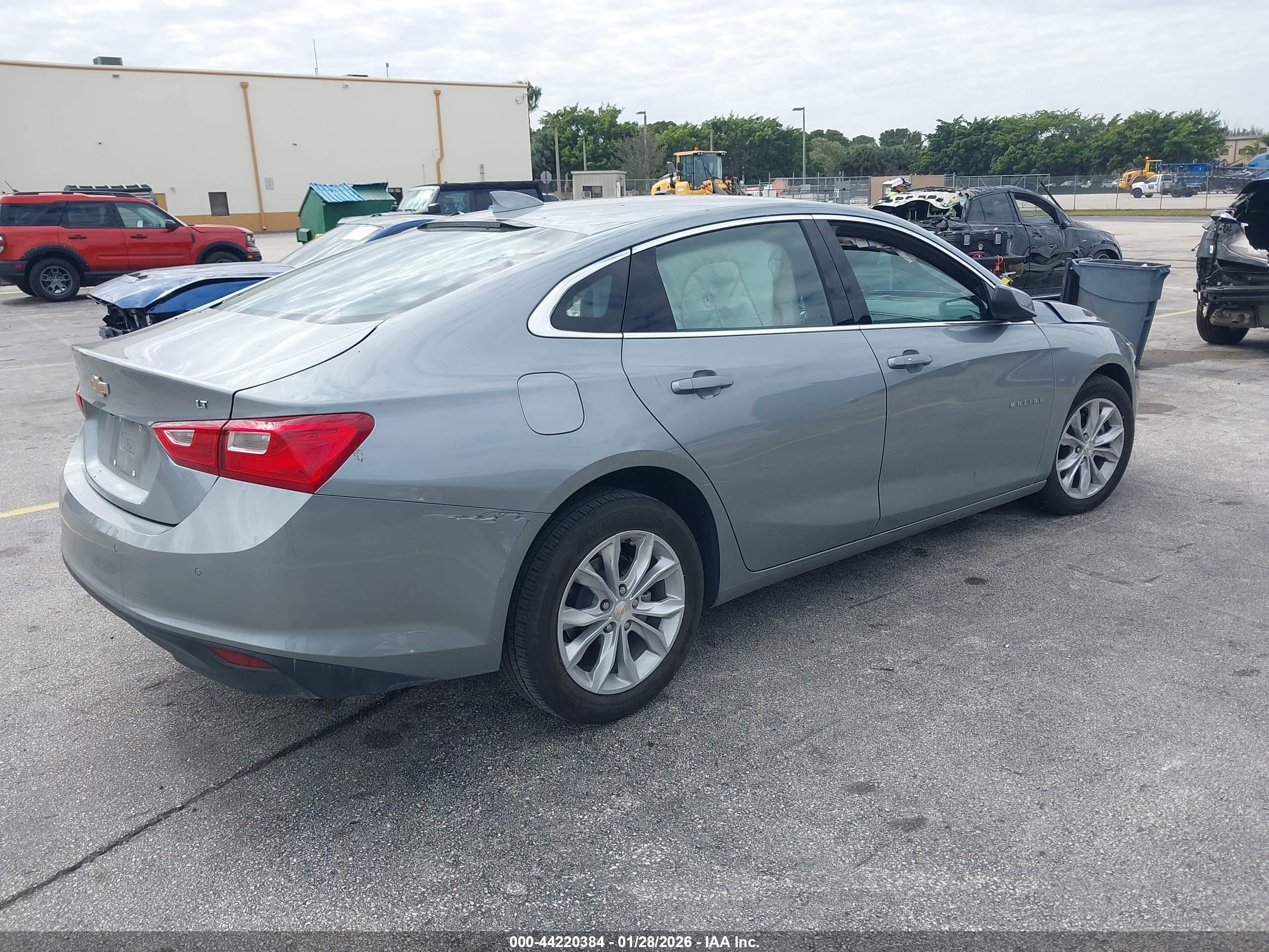 CHEVROLET MALIBU image 4
