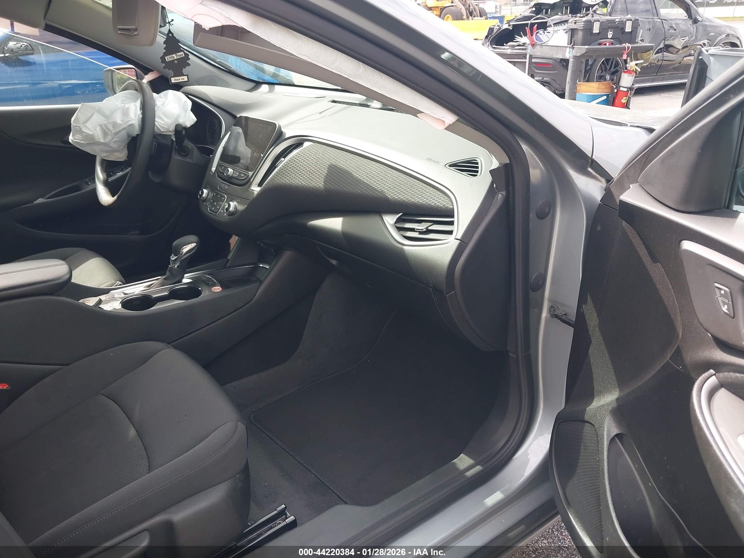 CHEVROLET MALIBU image 5