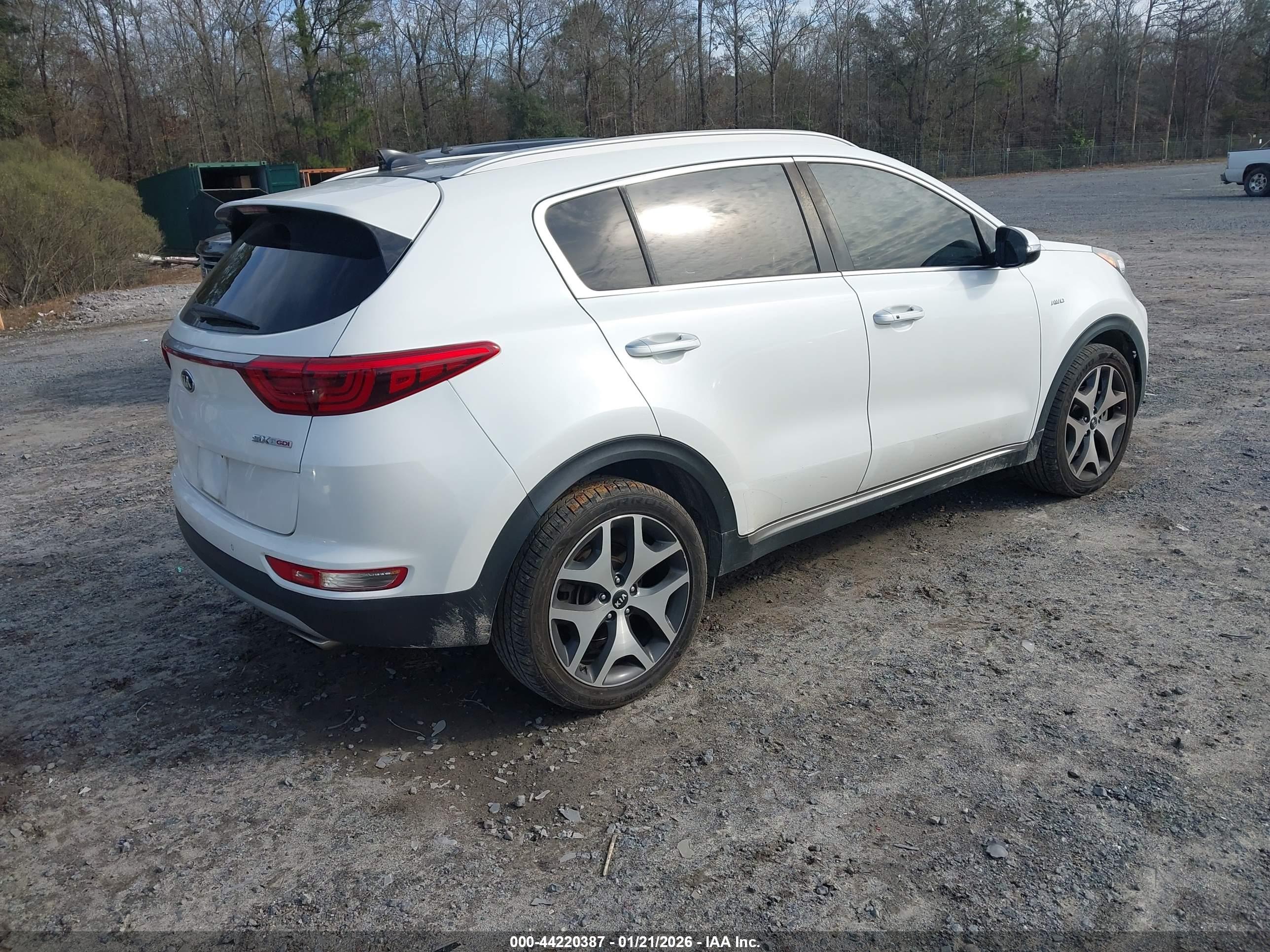KIA SPORTAGE image 4