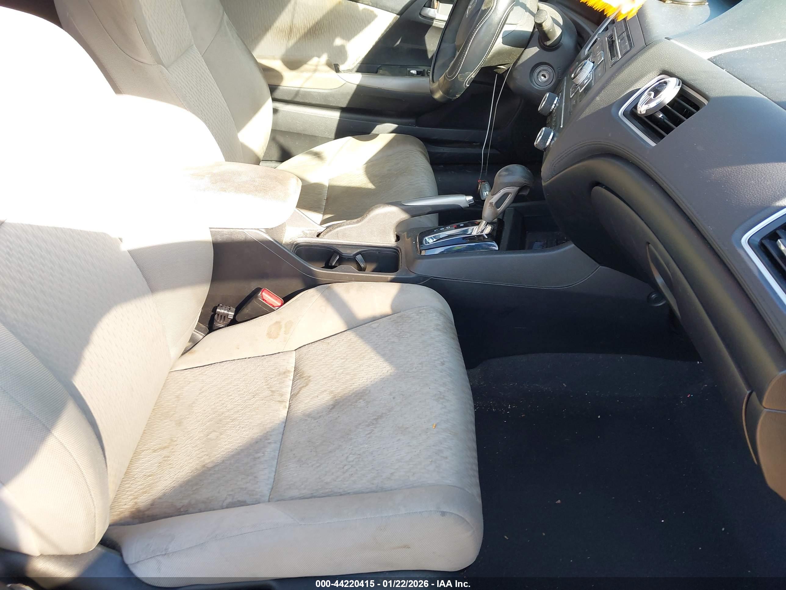 HONDA CIVIC image 5
