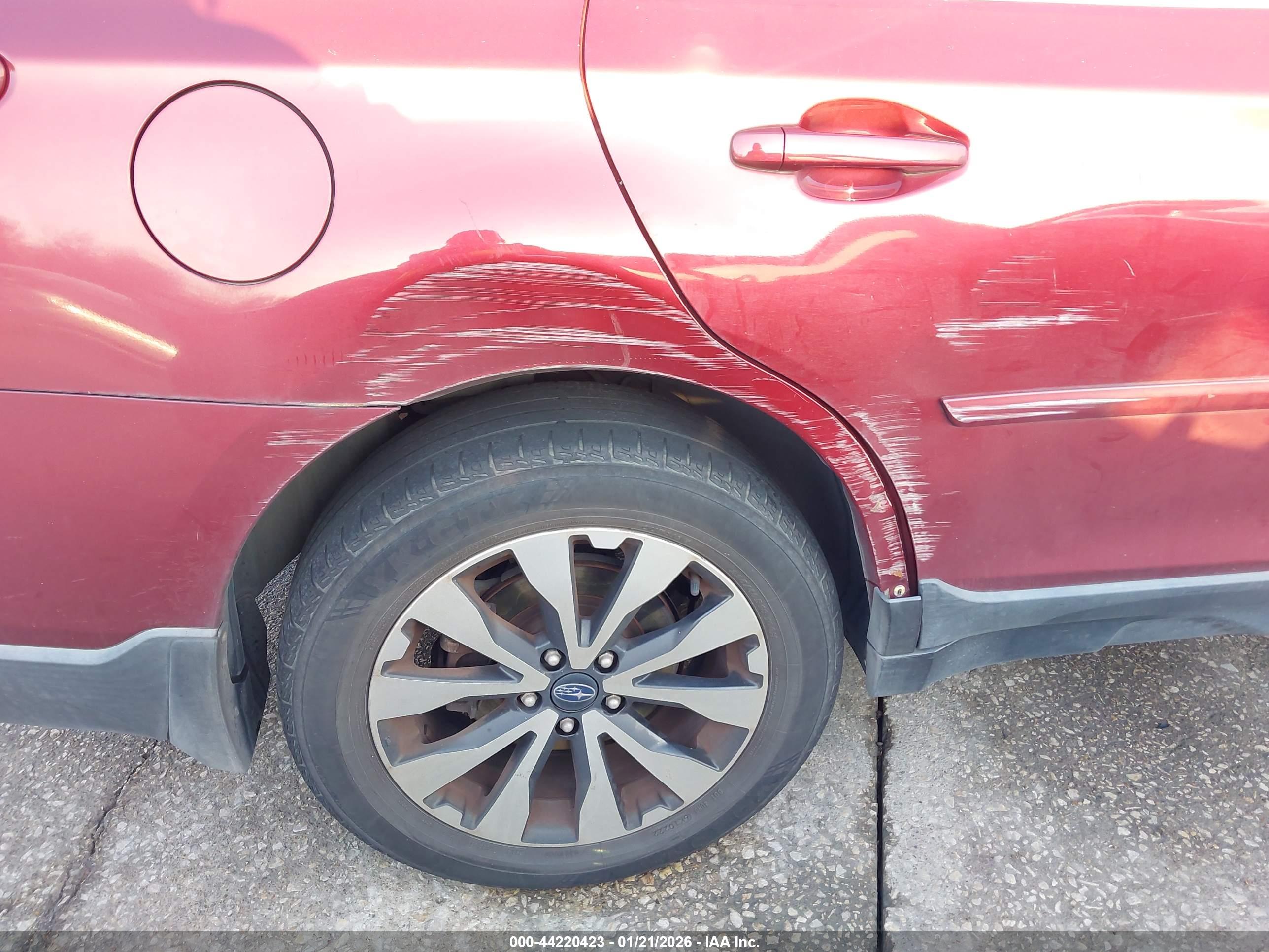 SUBARU OUTBACK image 6