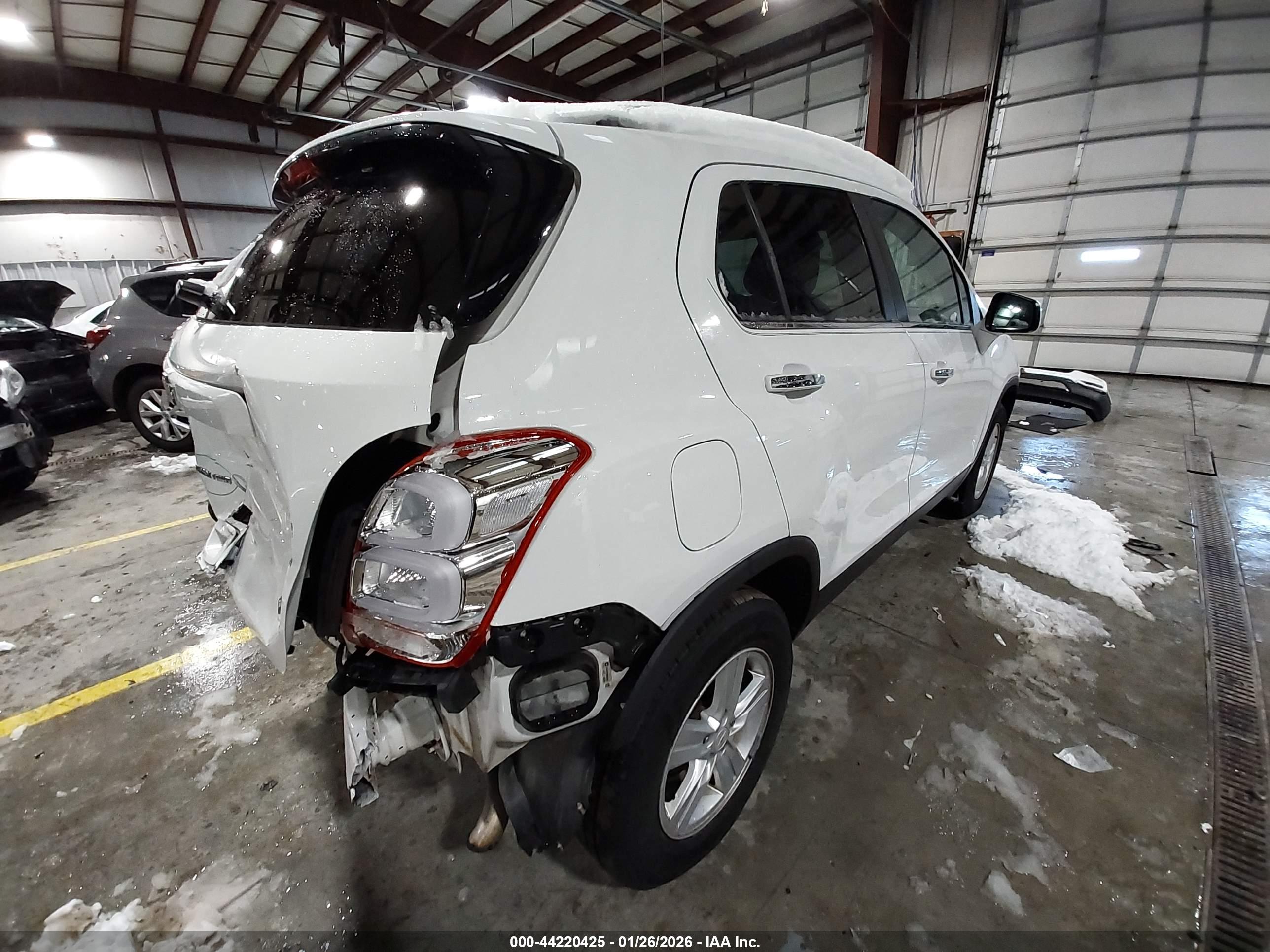CHEVROLET TRAX image 4