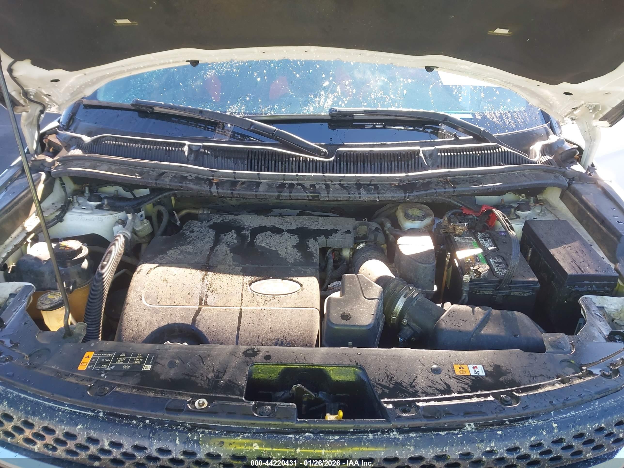 FORD EXPLORER image 10