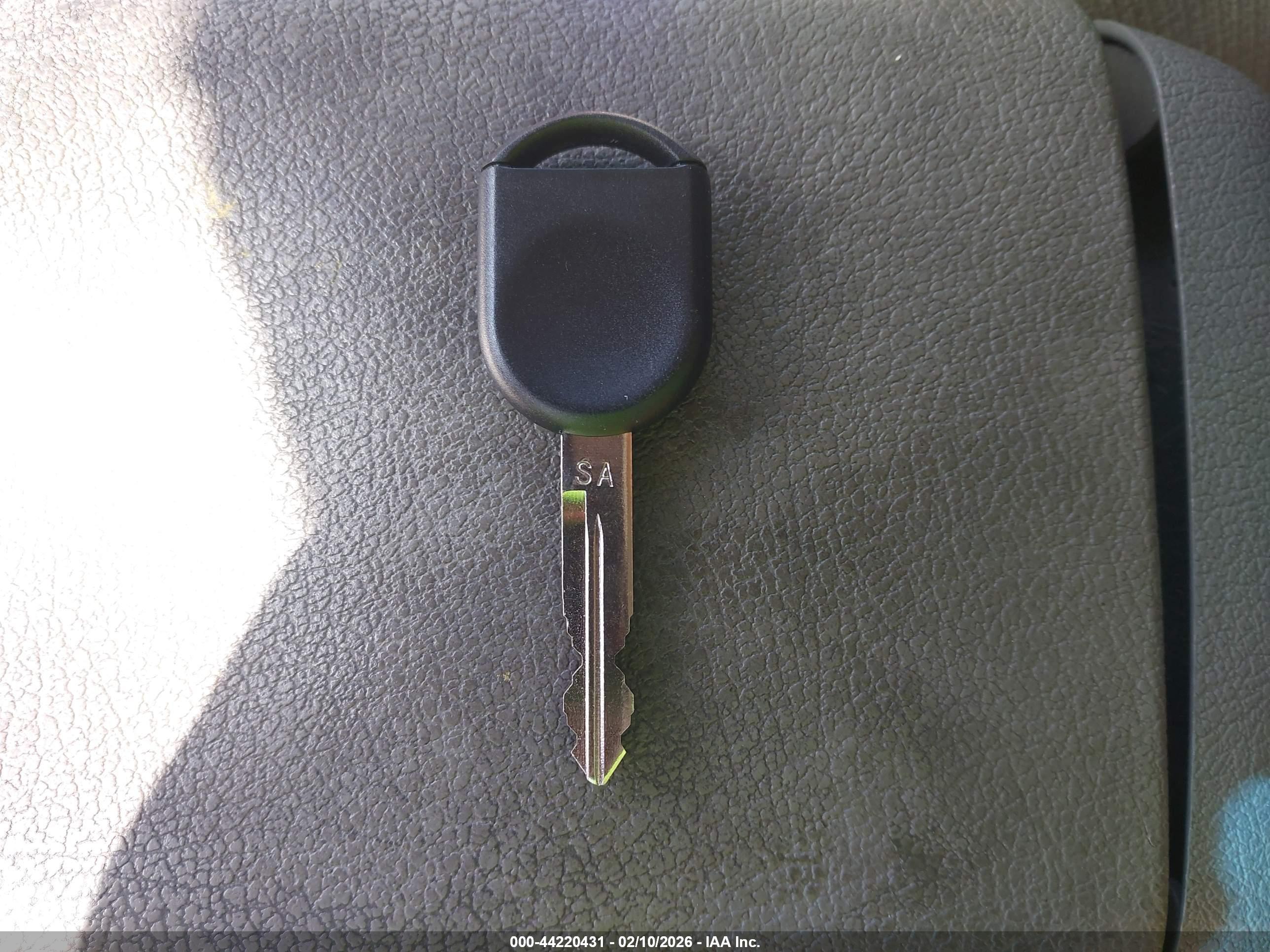 FORD EXPLORER image 11