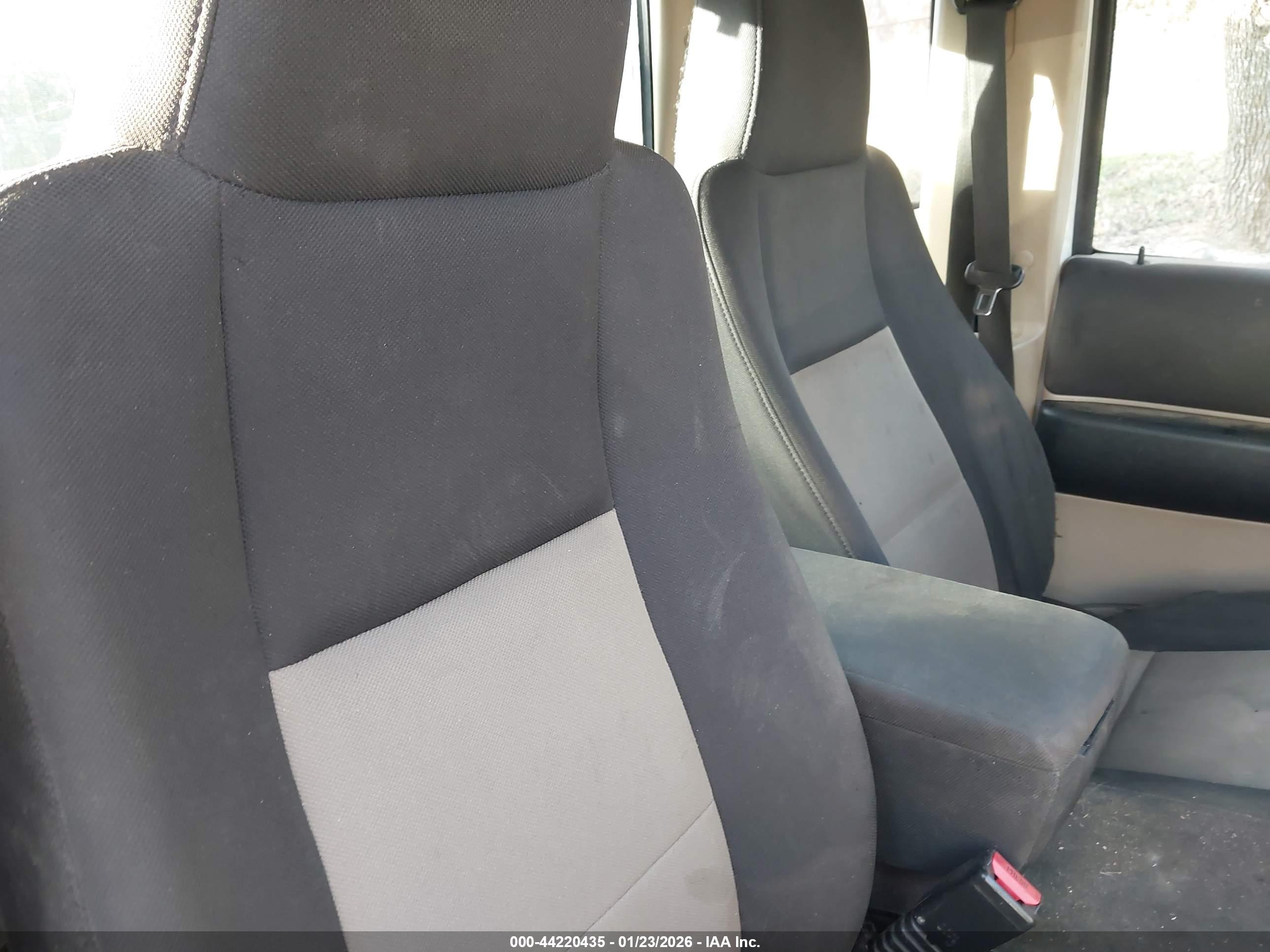 FORD RANGER image 8