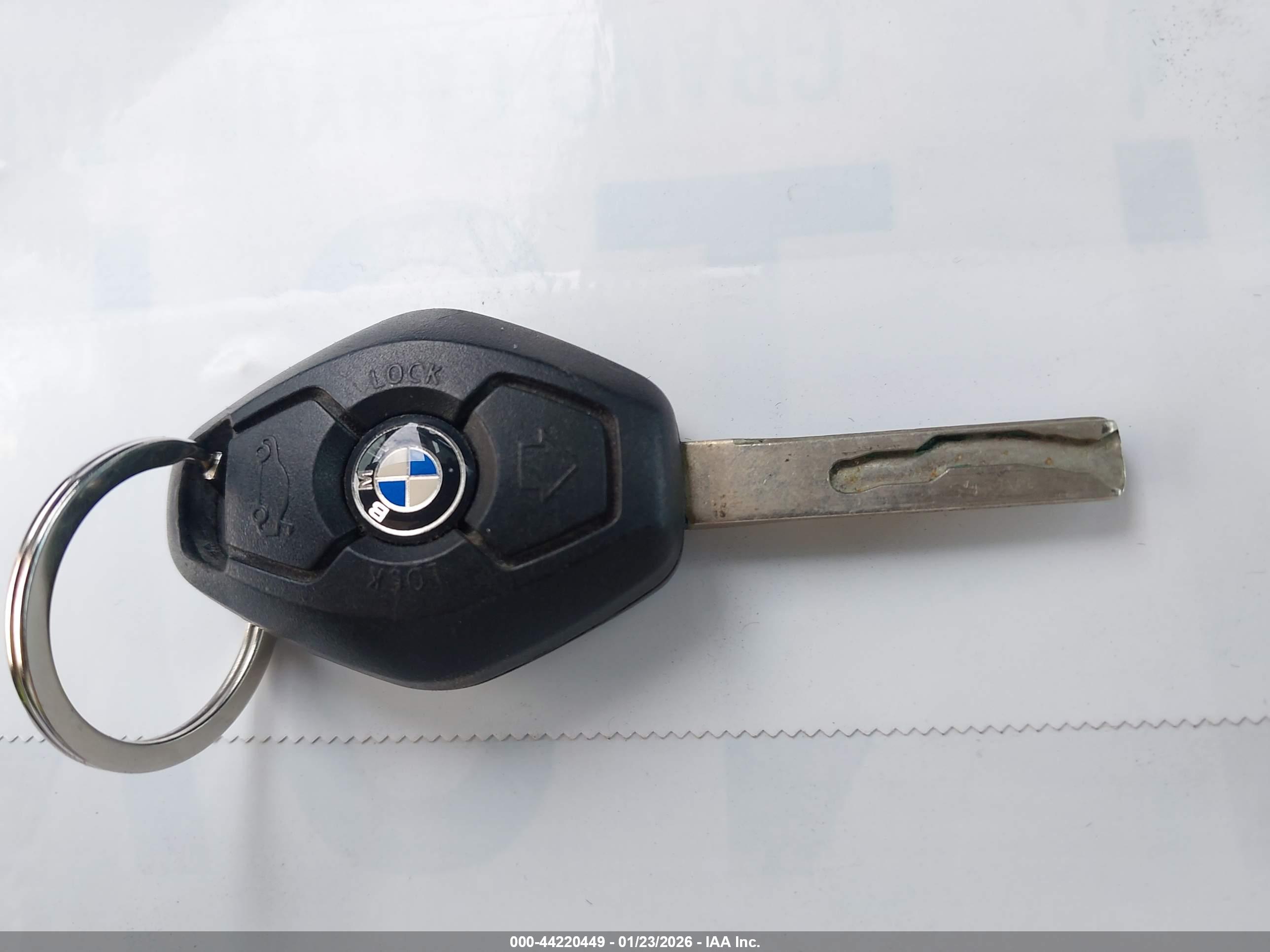 BMW 525I image 11