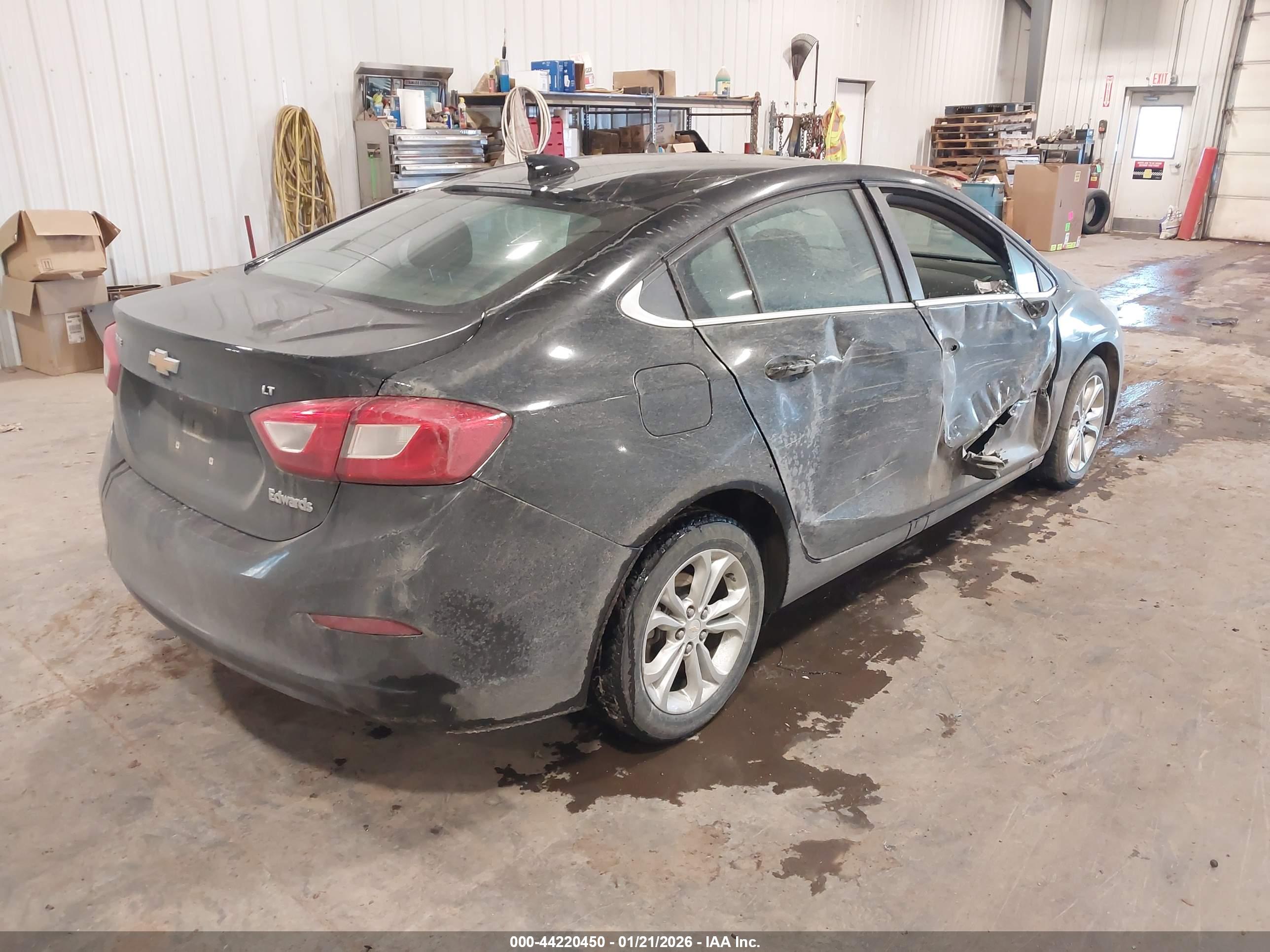 CHEVROLET CRUZE image 4