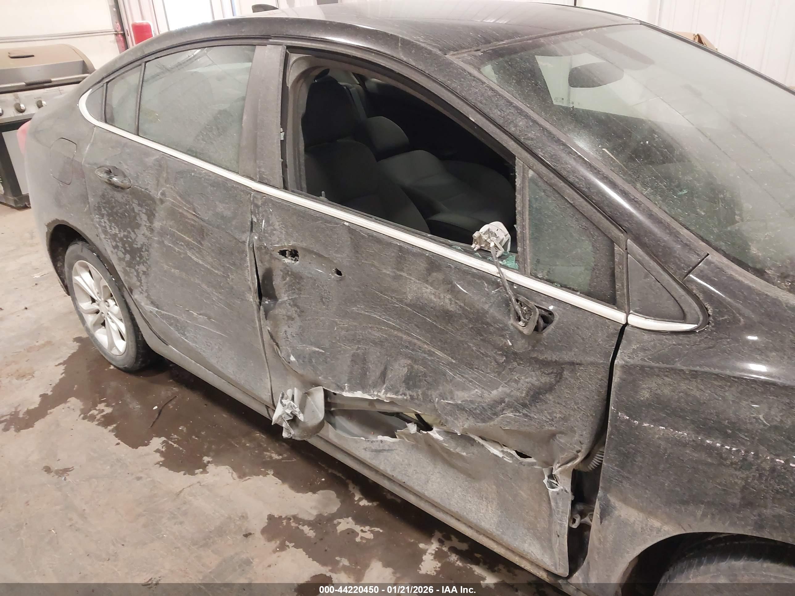 CHEVROLET CRUZE image 6