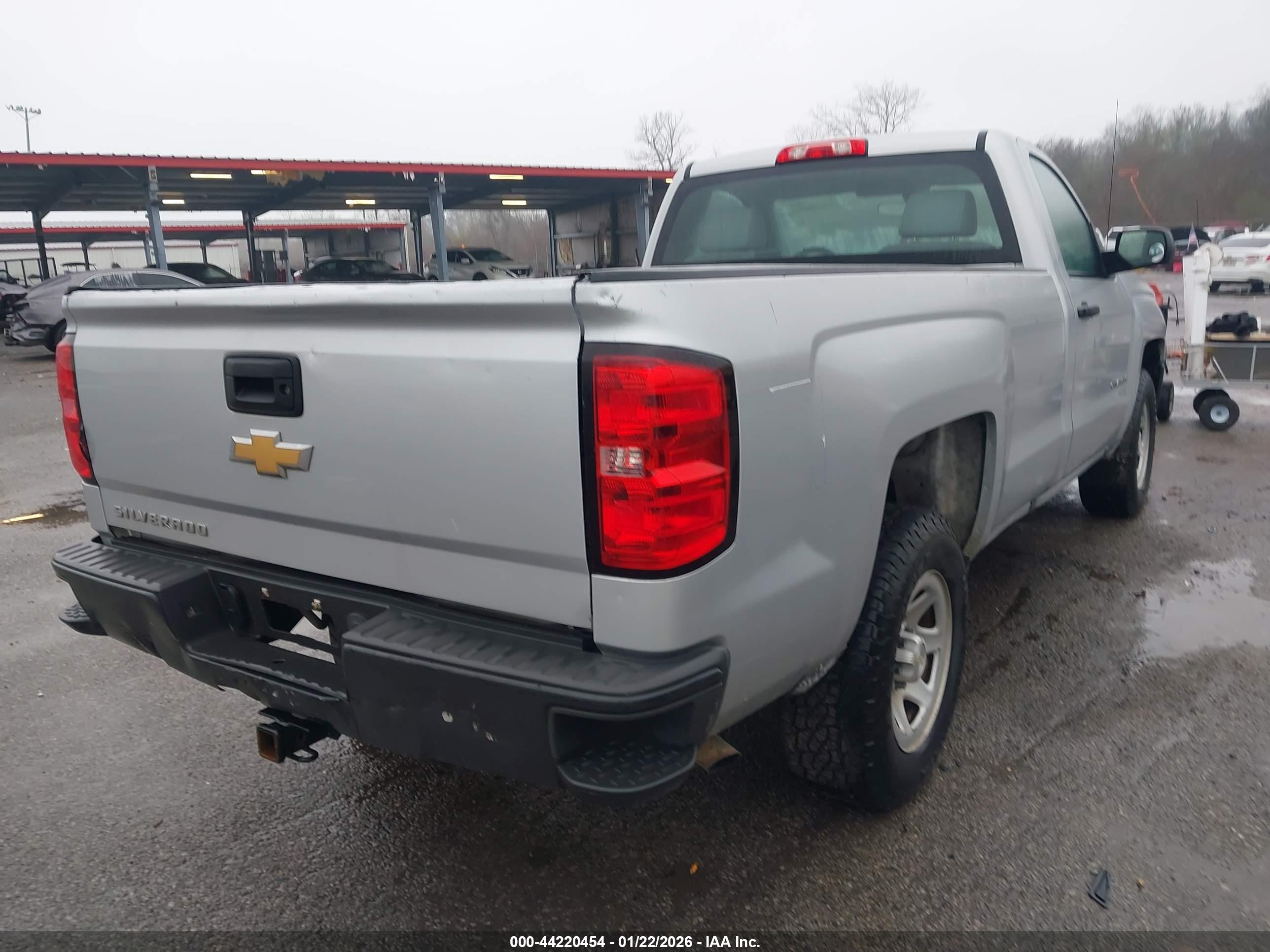 CHEVROLET SILVERADO image 4