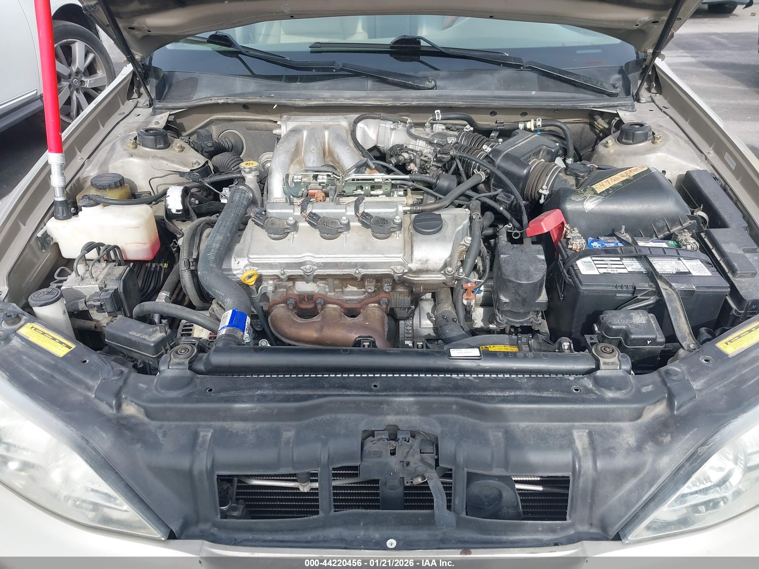 LEXUS ES image 10