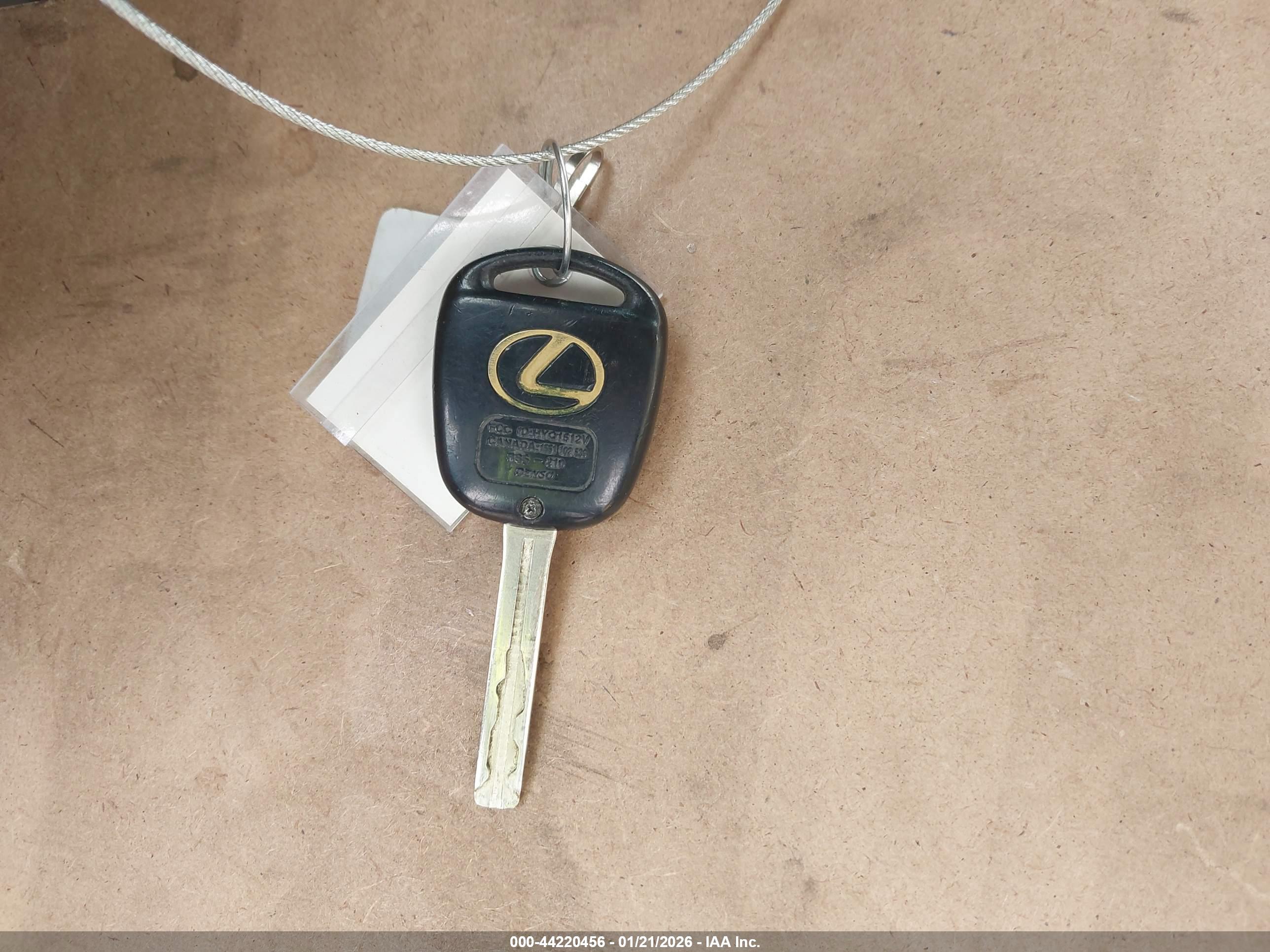 LEXUS ES image 11