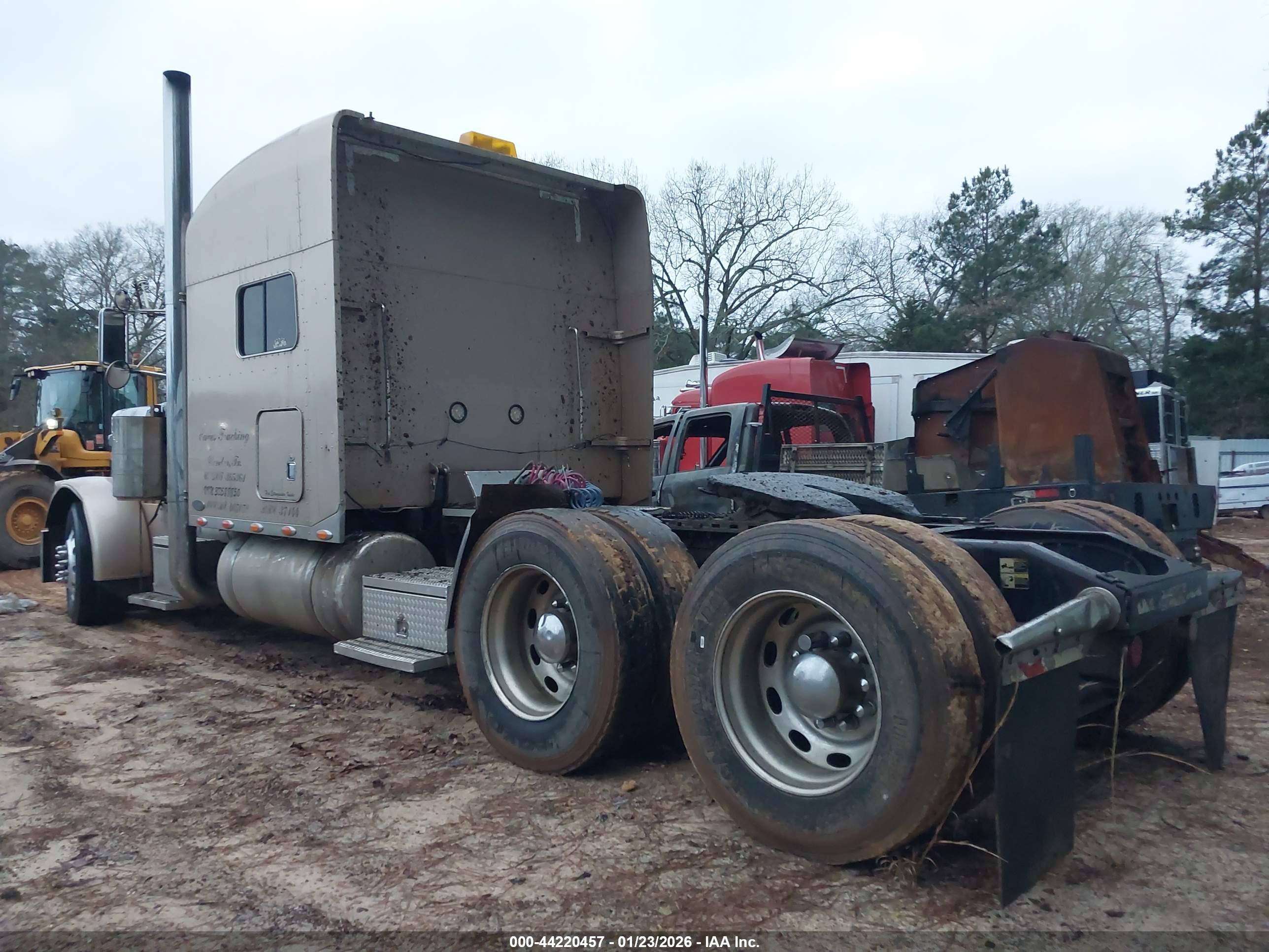 PETERBILT 379 image 3