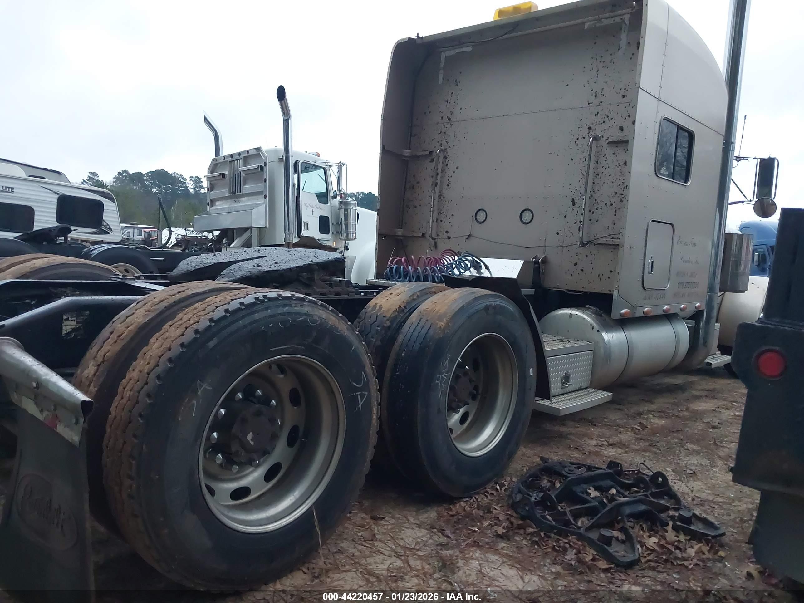 PETERBILT 379 image 4