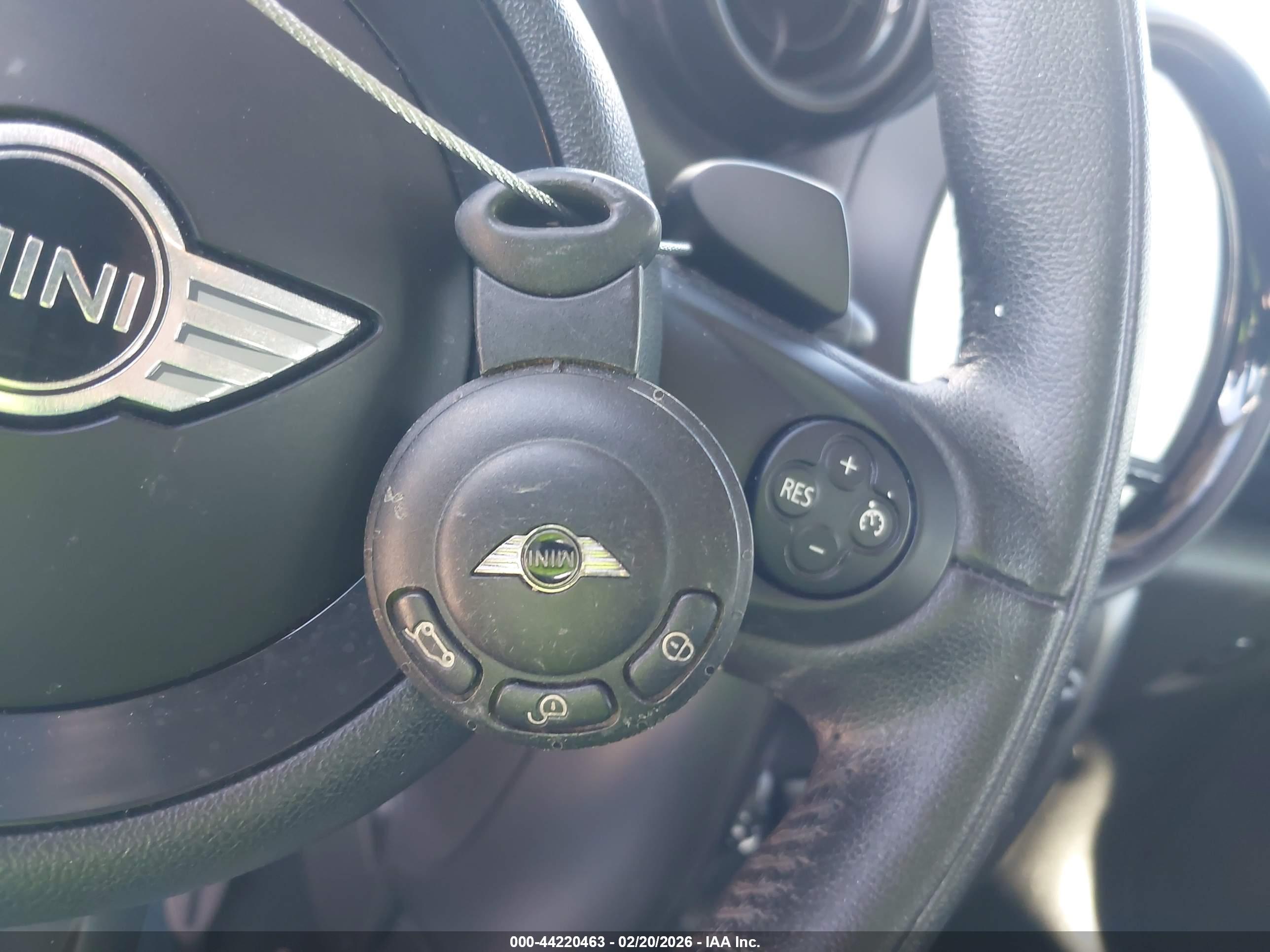 MINI COUNTRYMAN image 11
