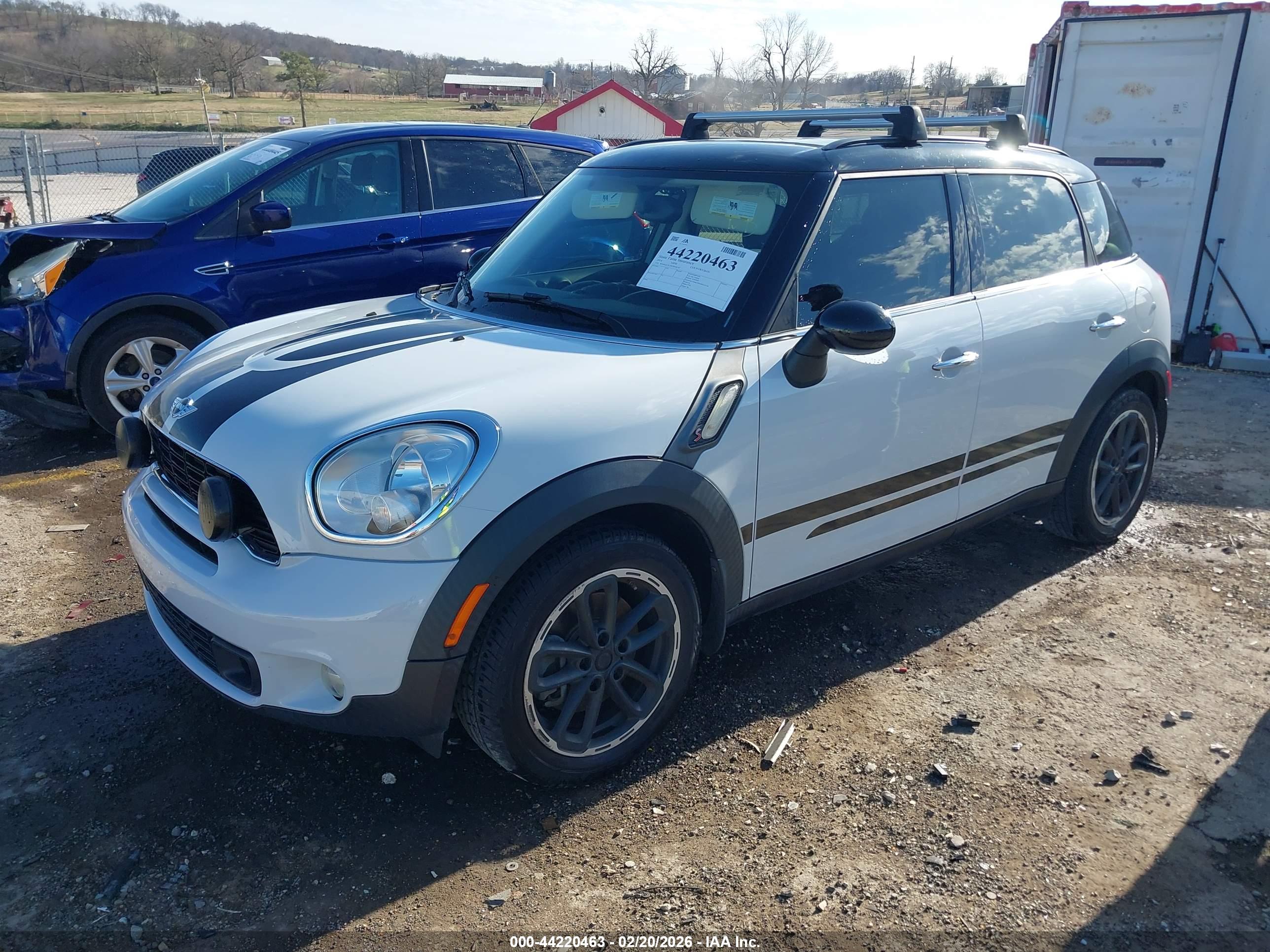 MINI COUNTRYMAN image 2