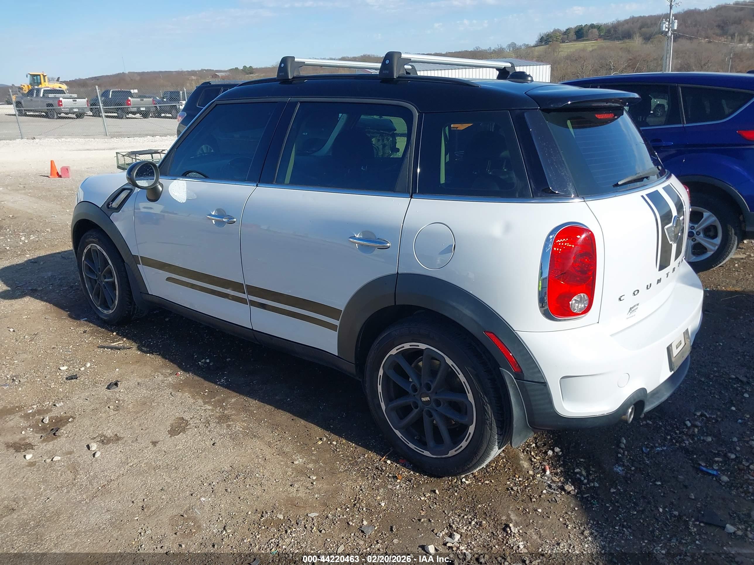 MINI COUNTRYMAN image 3