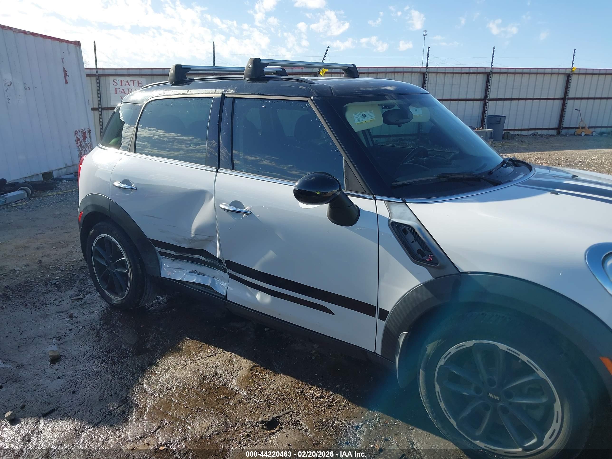 MINI COUNTRYMAN image 6