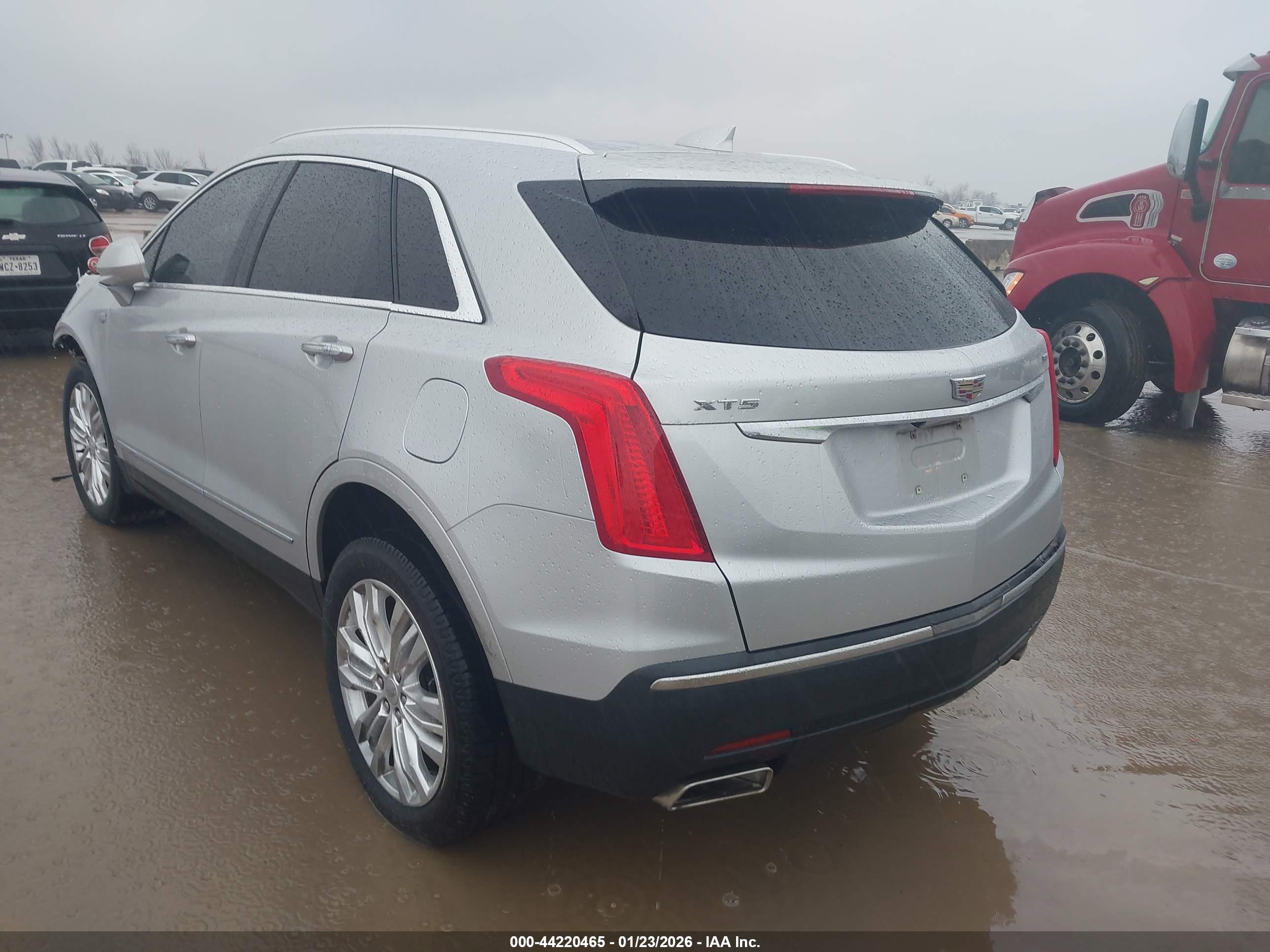 CADILLAC XT5 image 3