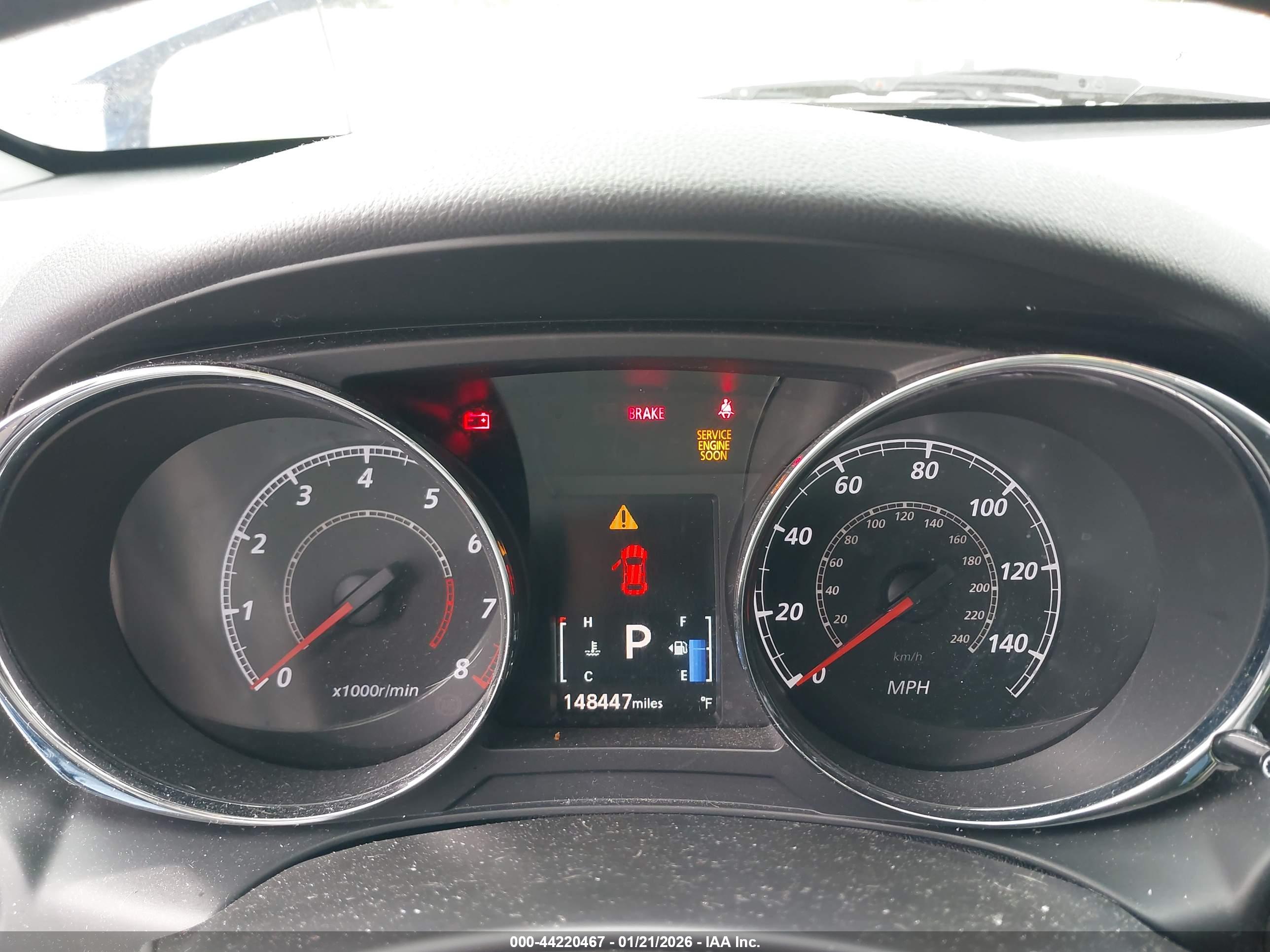 MITSUBISHI OUTLANDER image 7