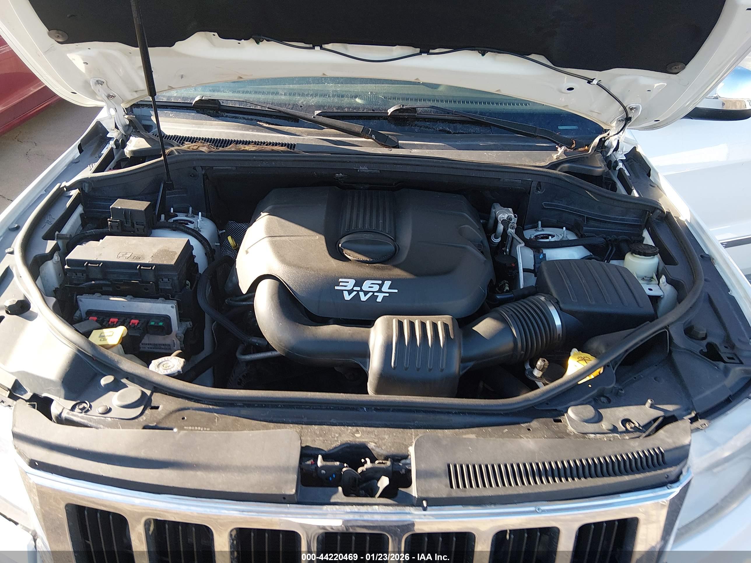 JEEP GRAND image 10
