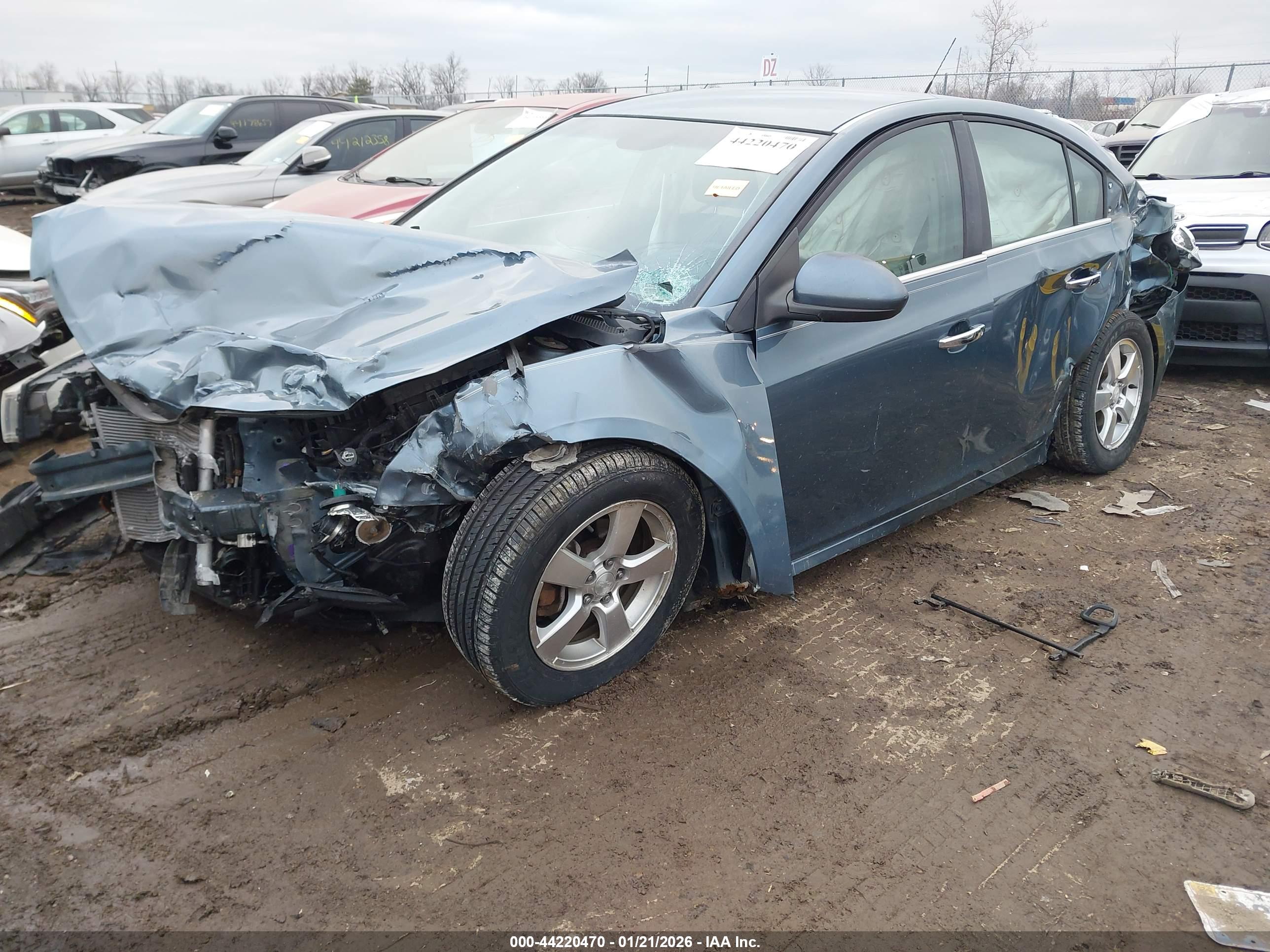 CHEVROLET CRUZE image 2