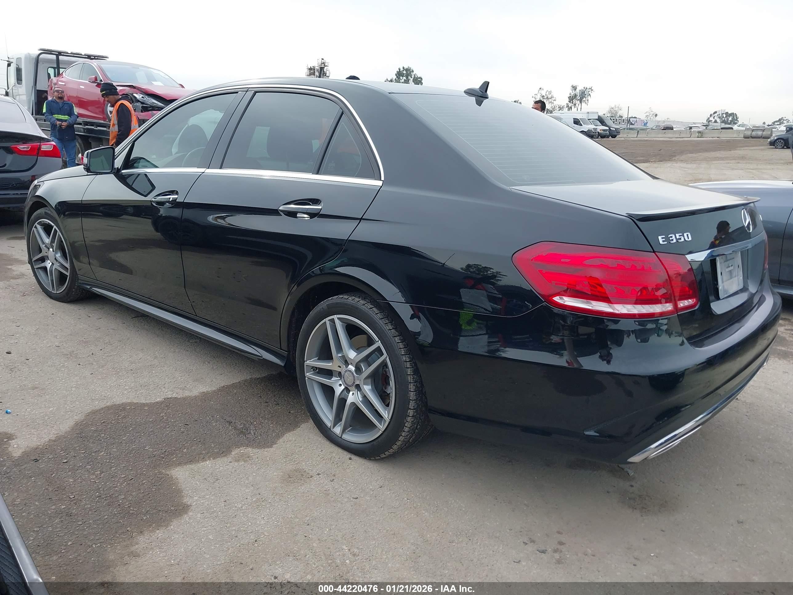 MERCEDES-BENZ E image 3
