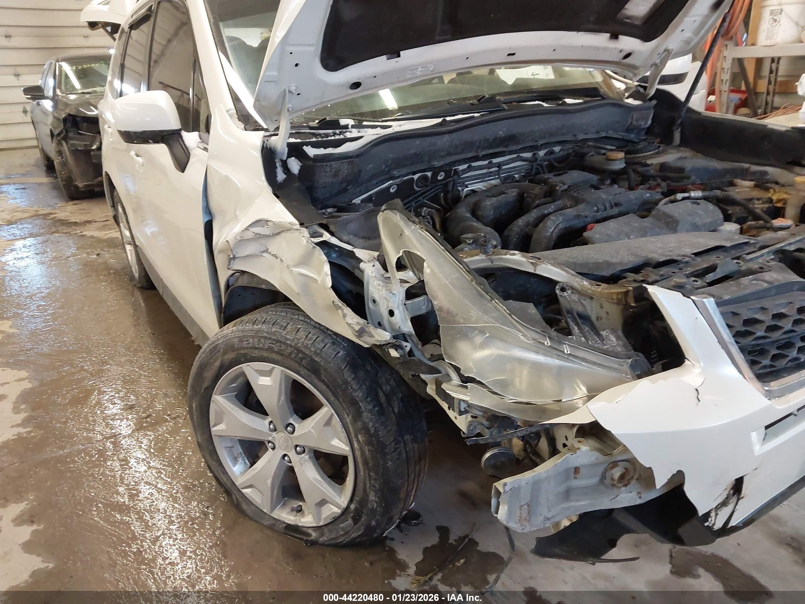 SUBARU FORESTER image 6