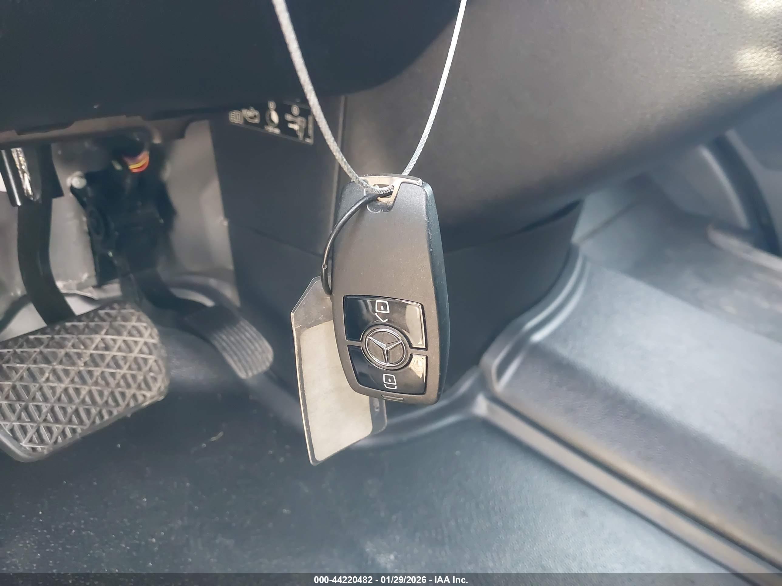 MERCEDES-BENZ SPRINTER image 11