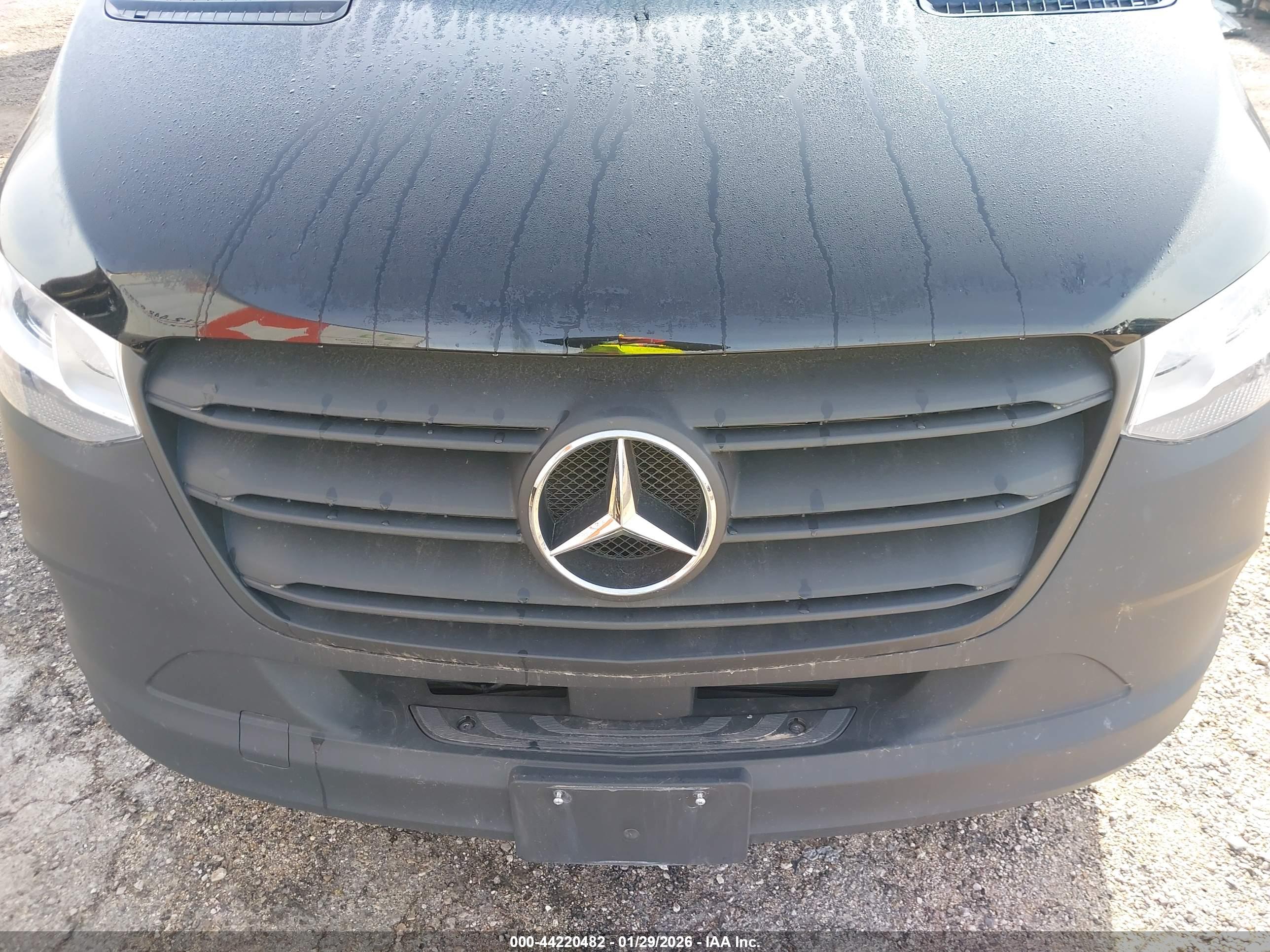 MERCEDES-BENZ SPRINTER image 6