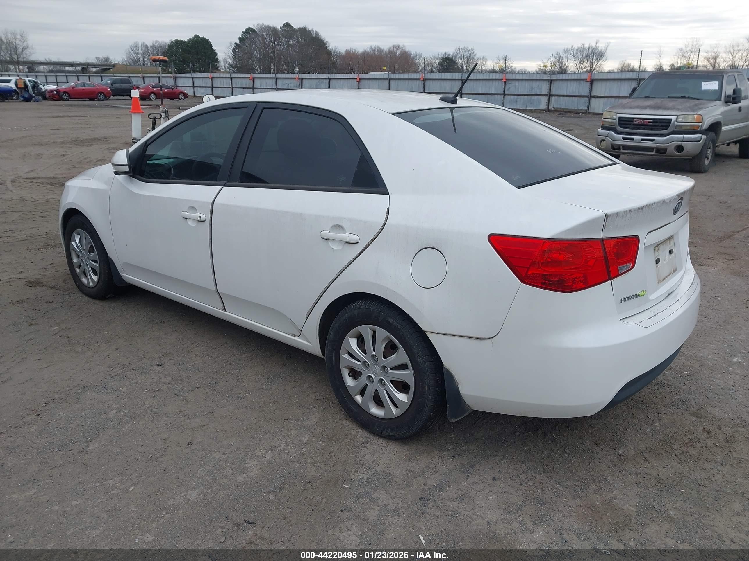 KIA FORTE image 3