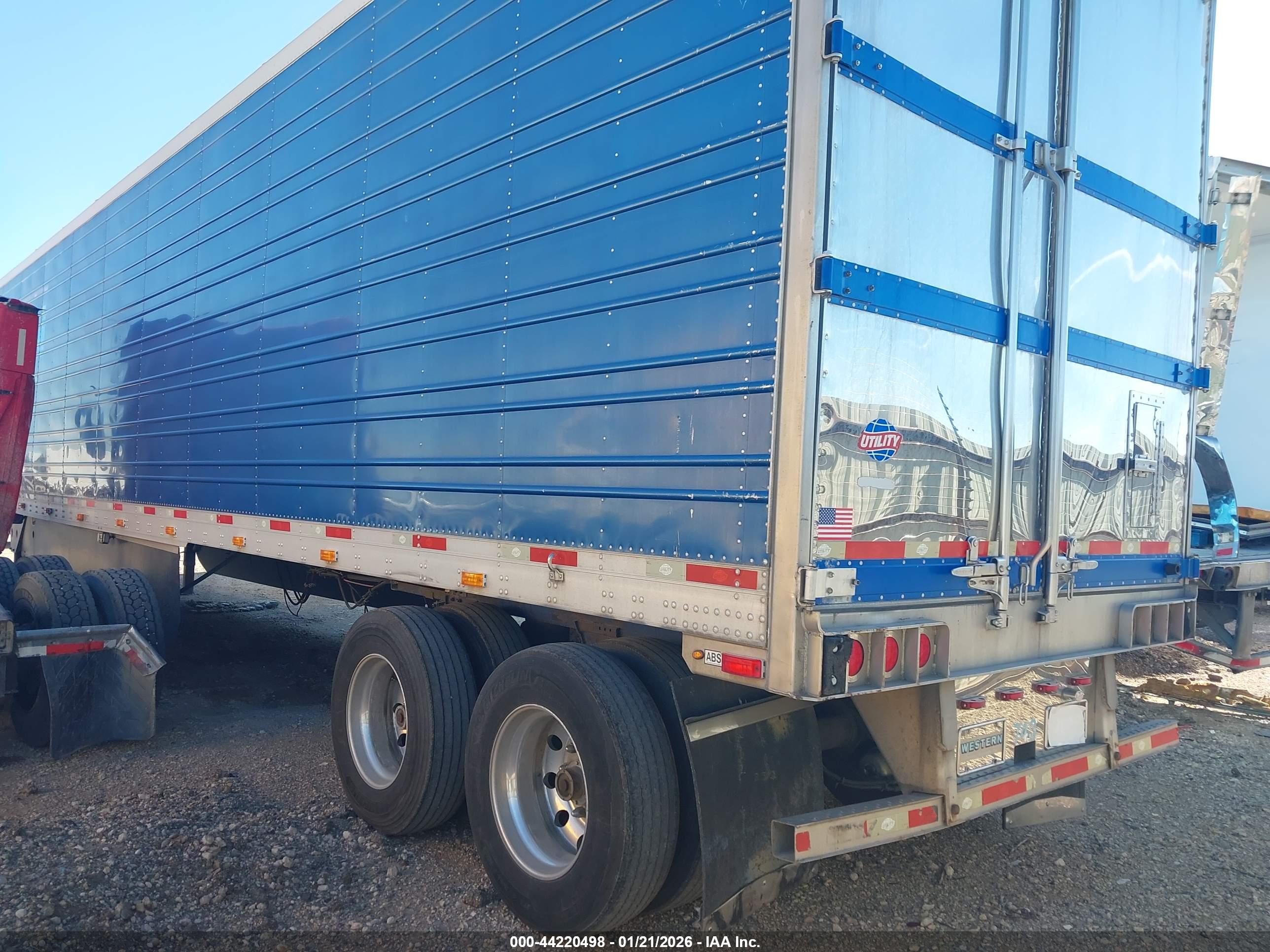 UTILITY TRAILER image 3