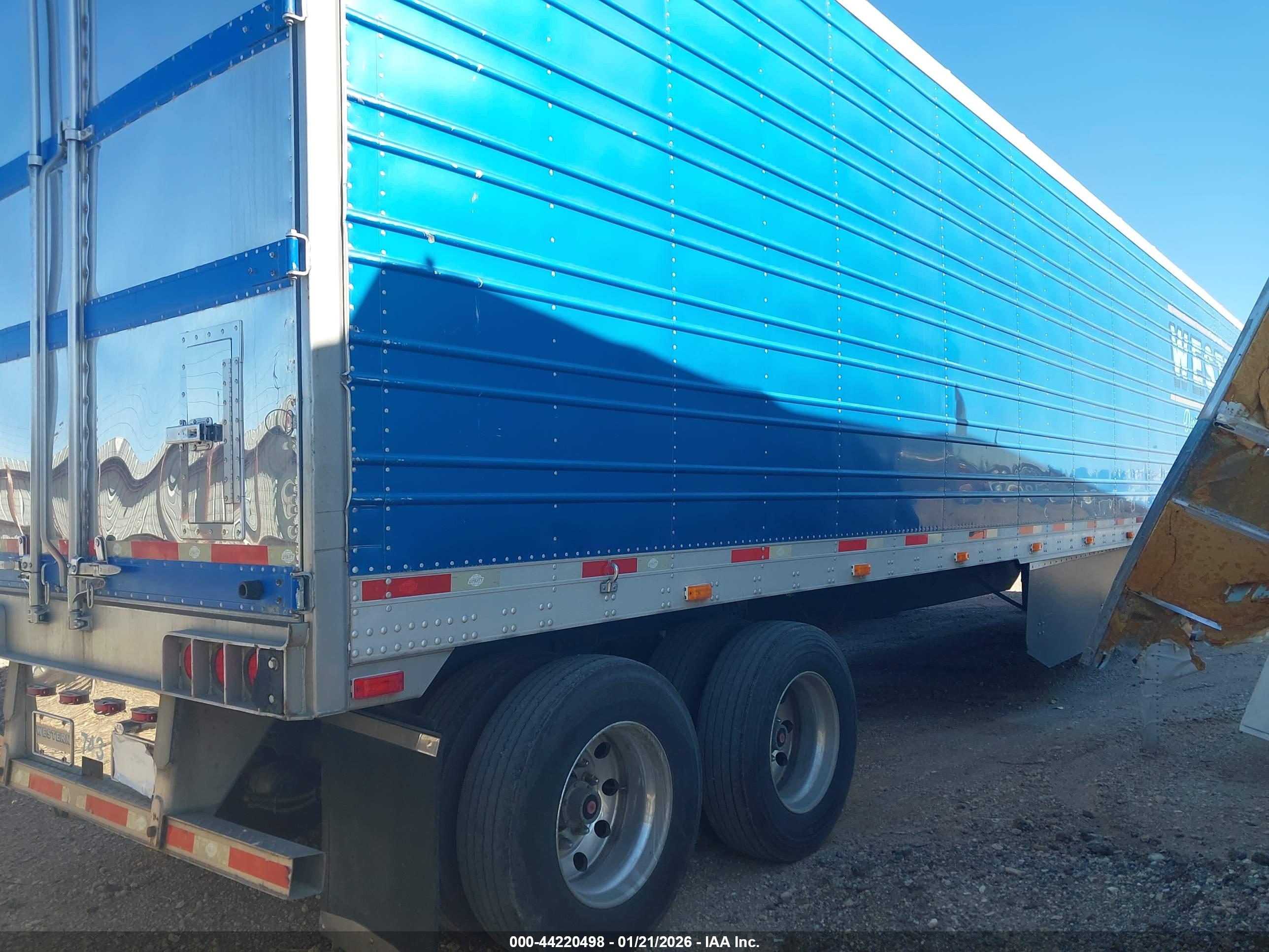 UTILITY TRAILER image 4