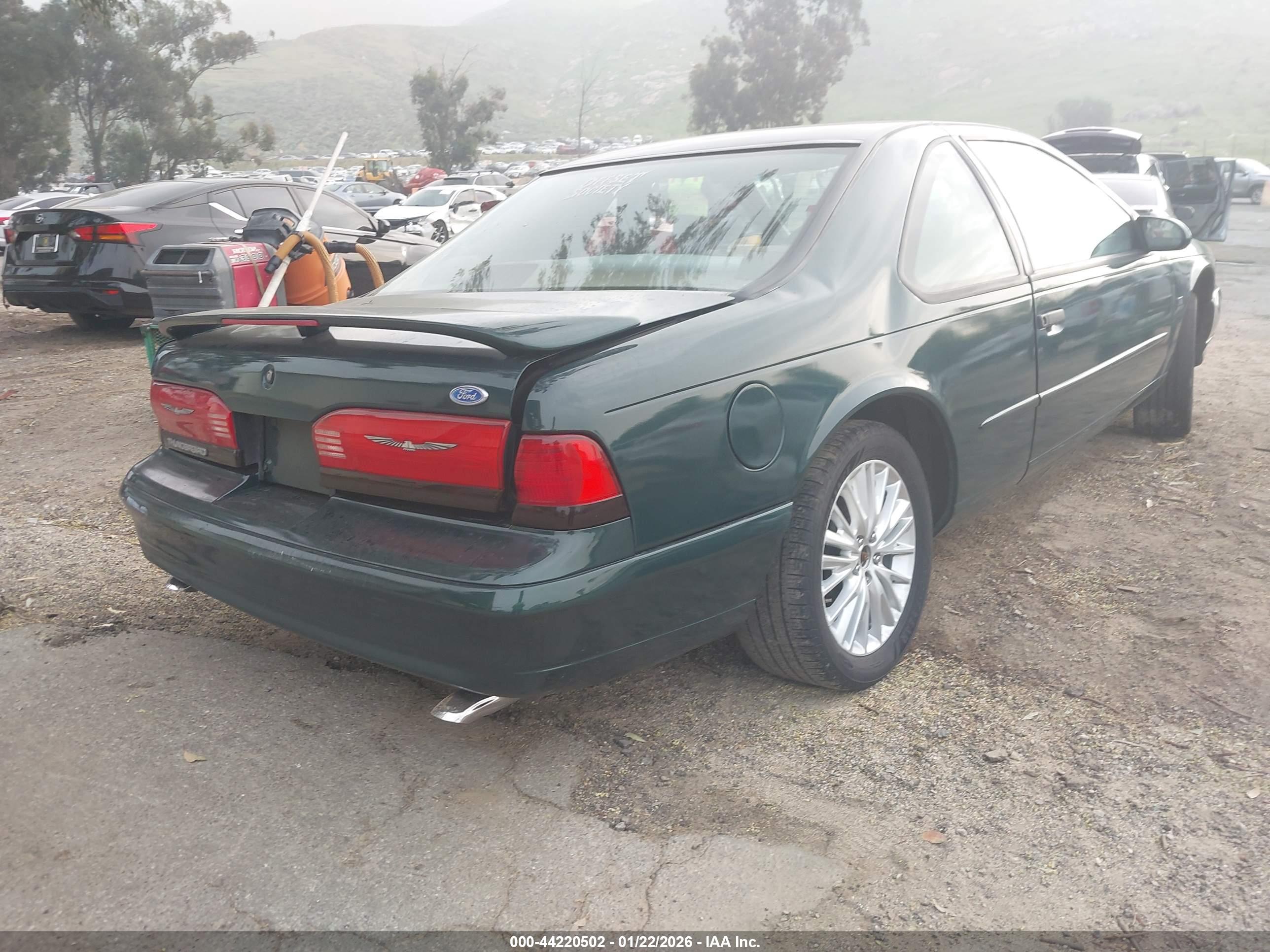 FORD THUNDERBIRD image 4