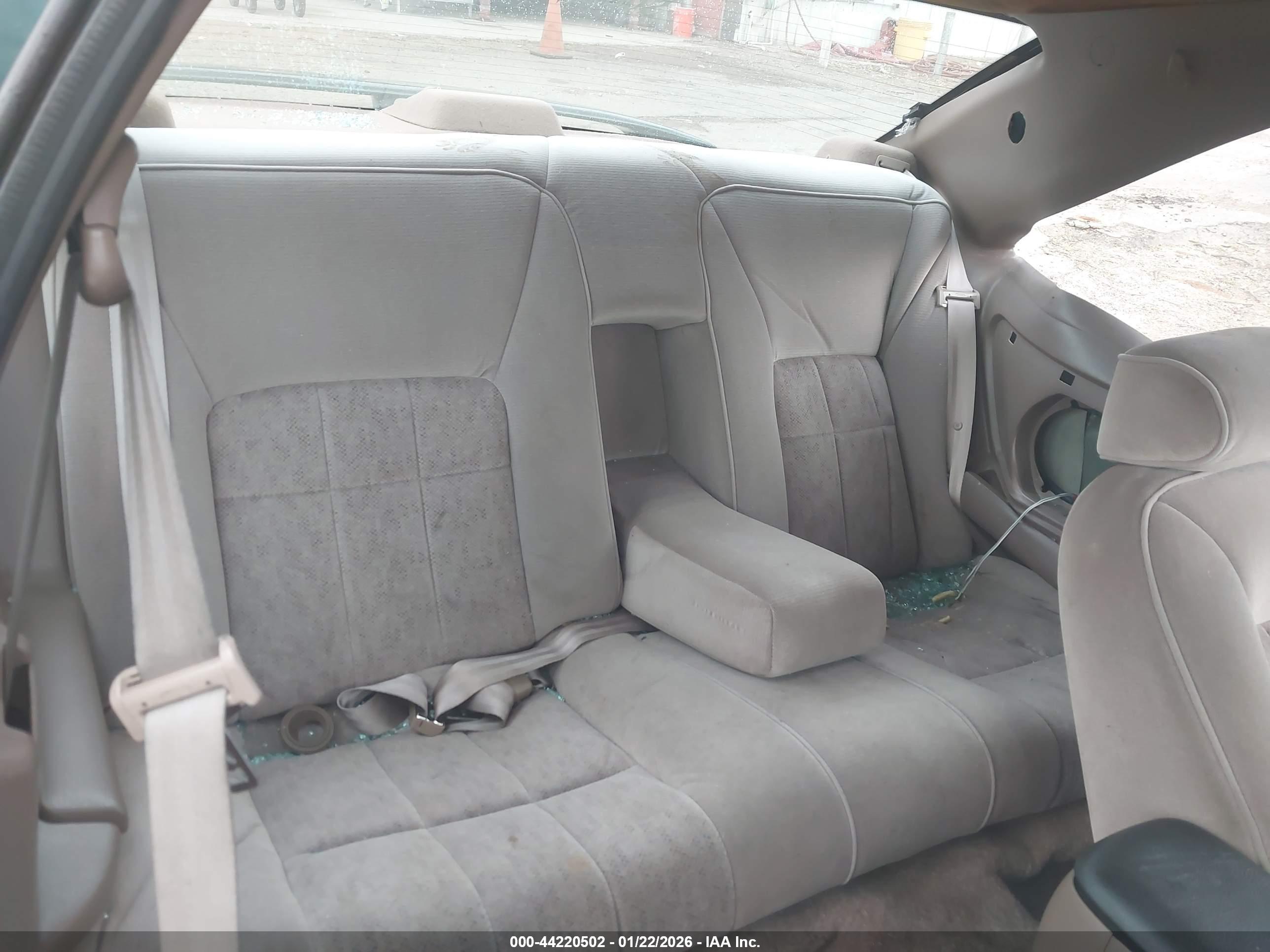 FORD THUNDERBIRD image 8