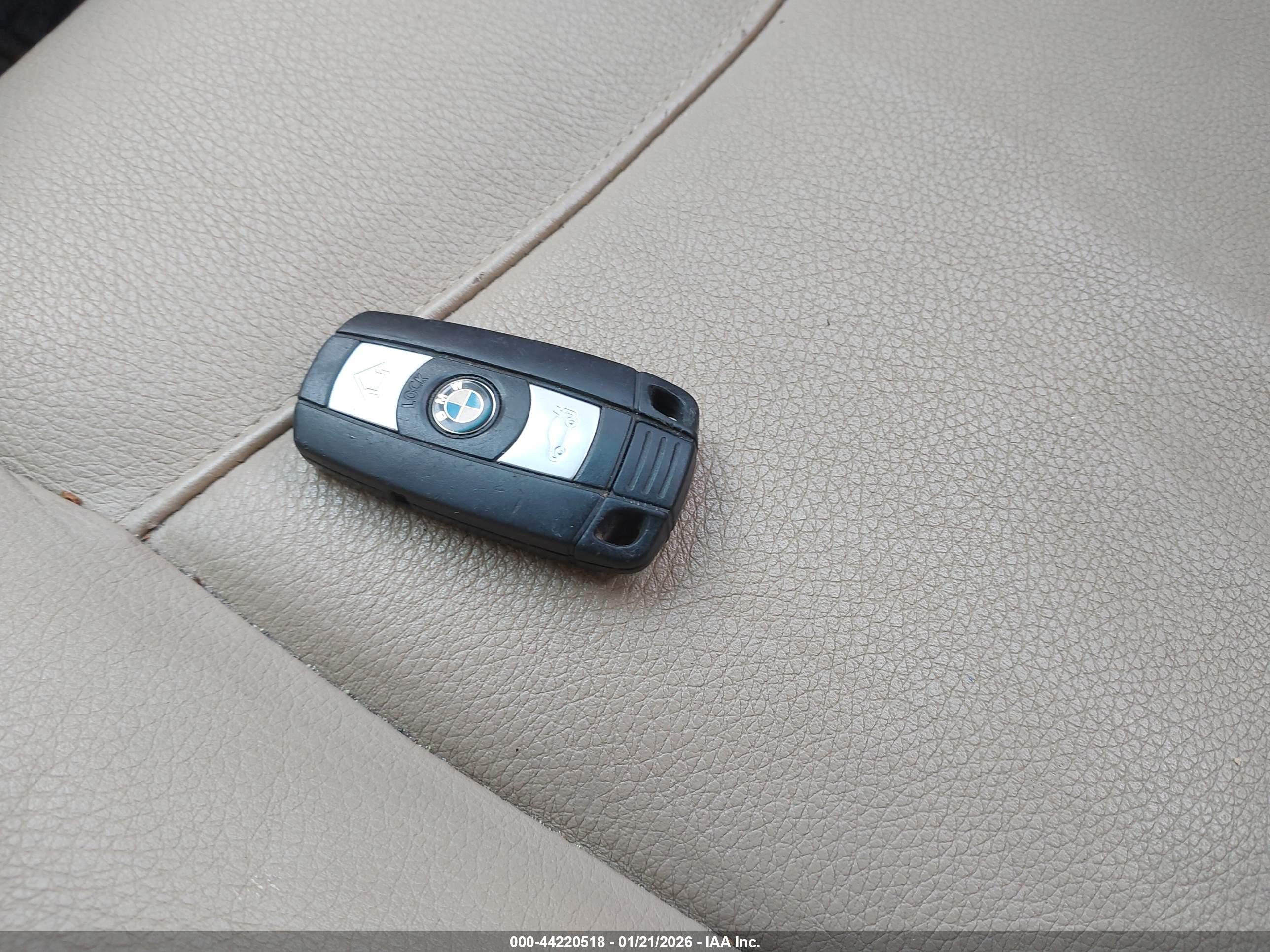 BMW 335I image 11