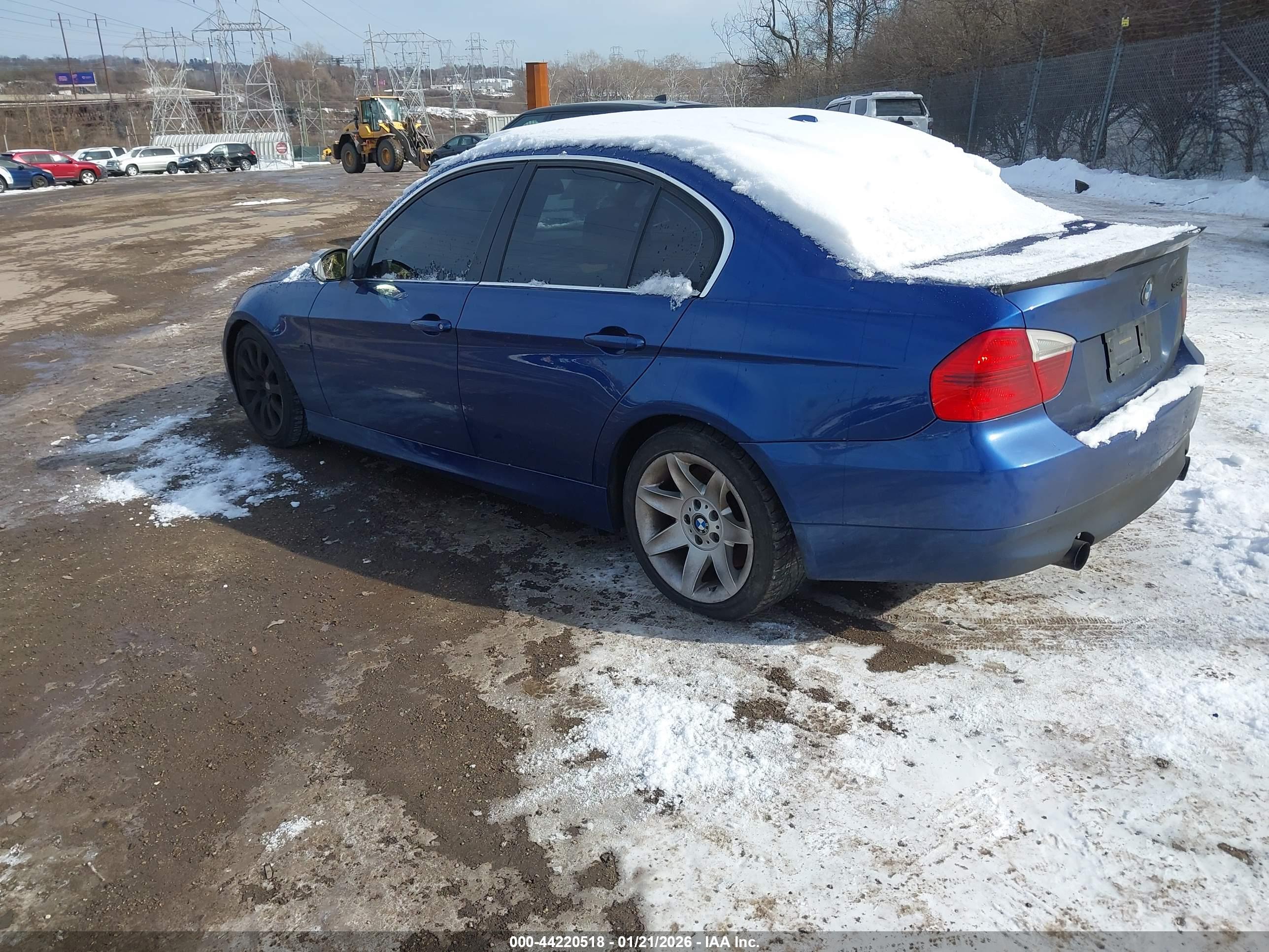 BMW 335I image 3