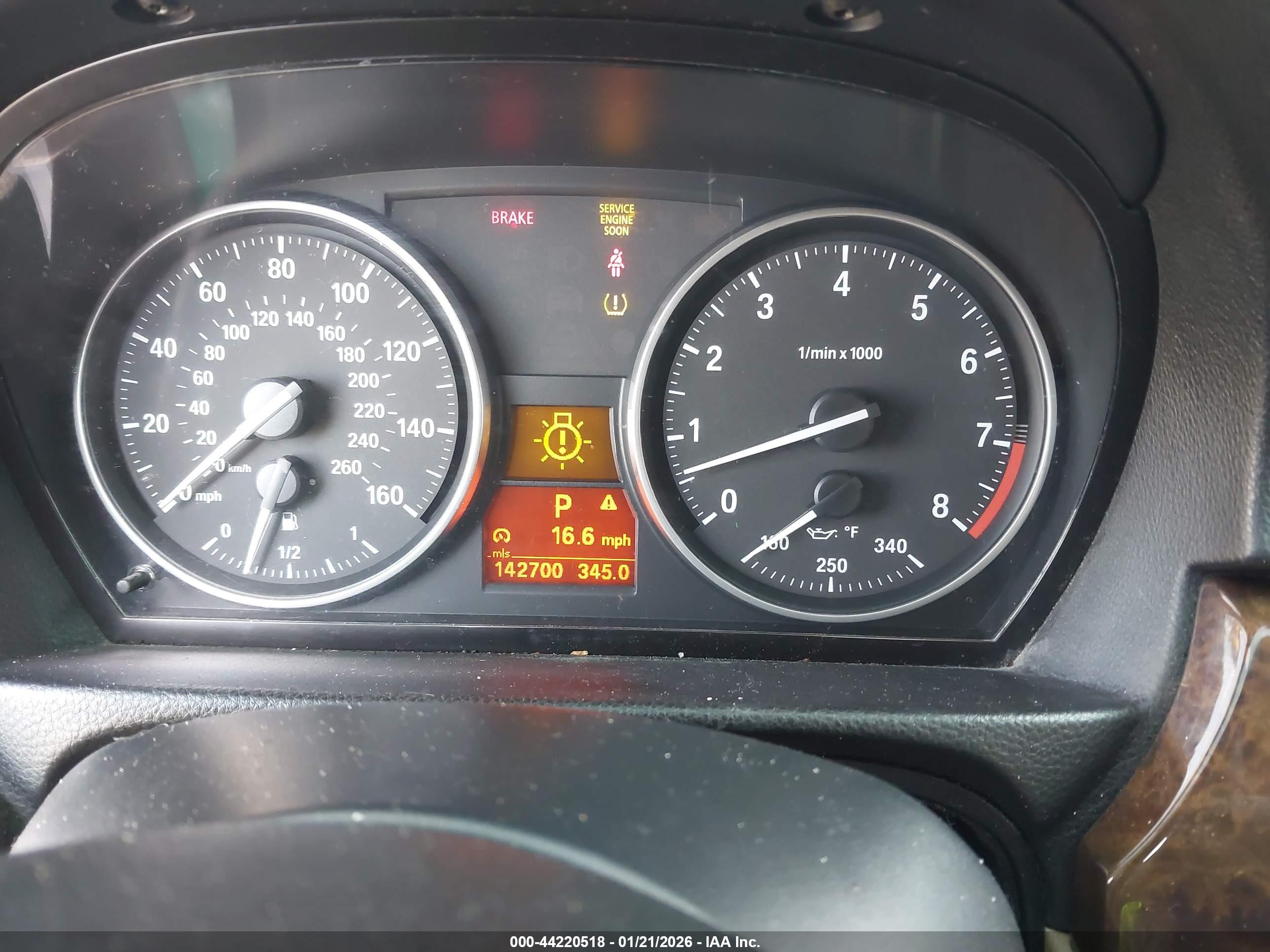 BMW 335I image 7