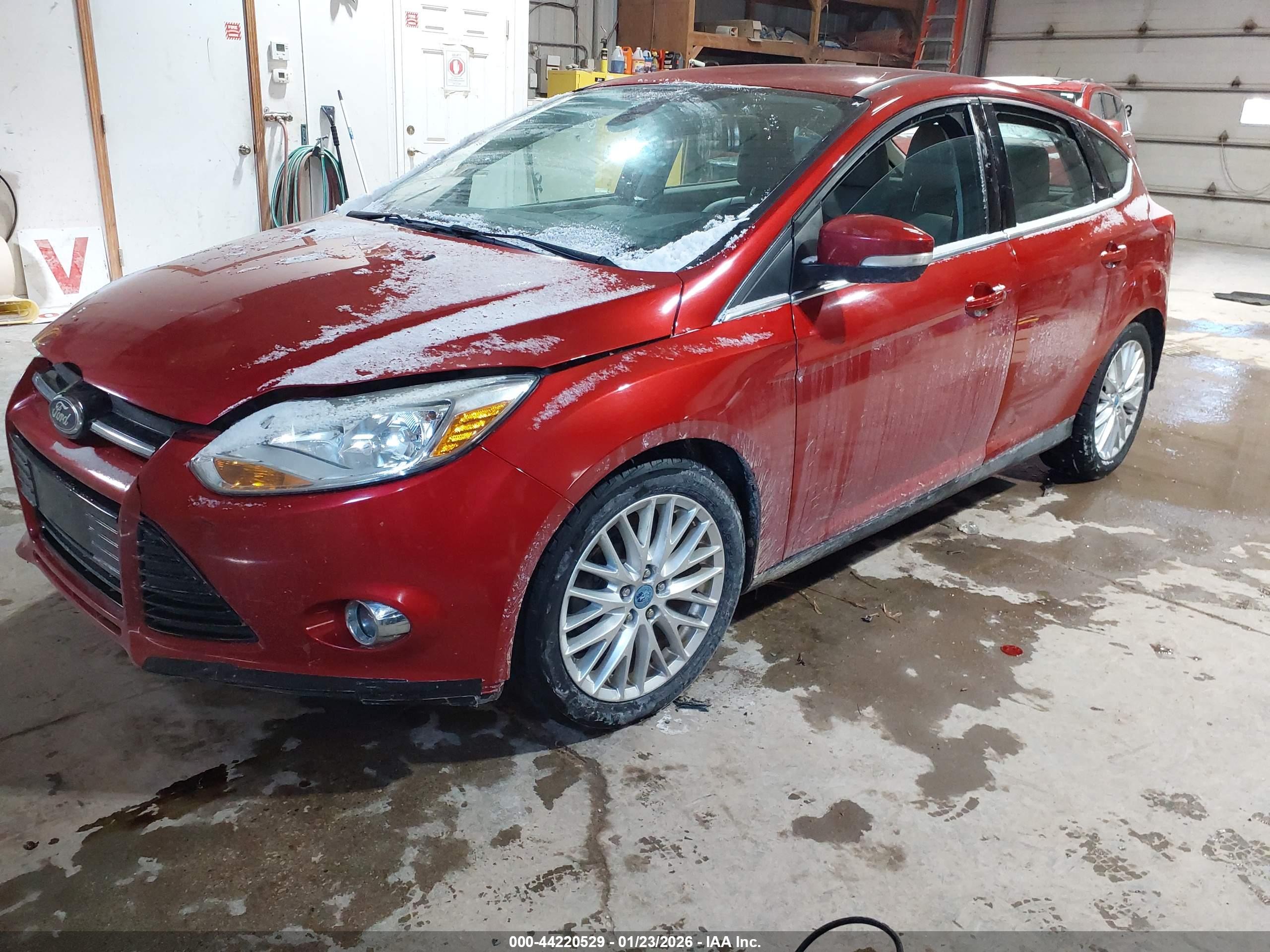 FORD FOCUS image 2