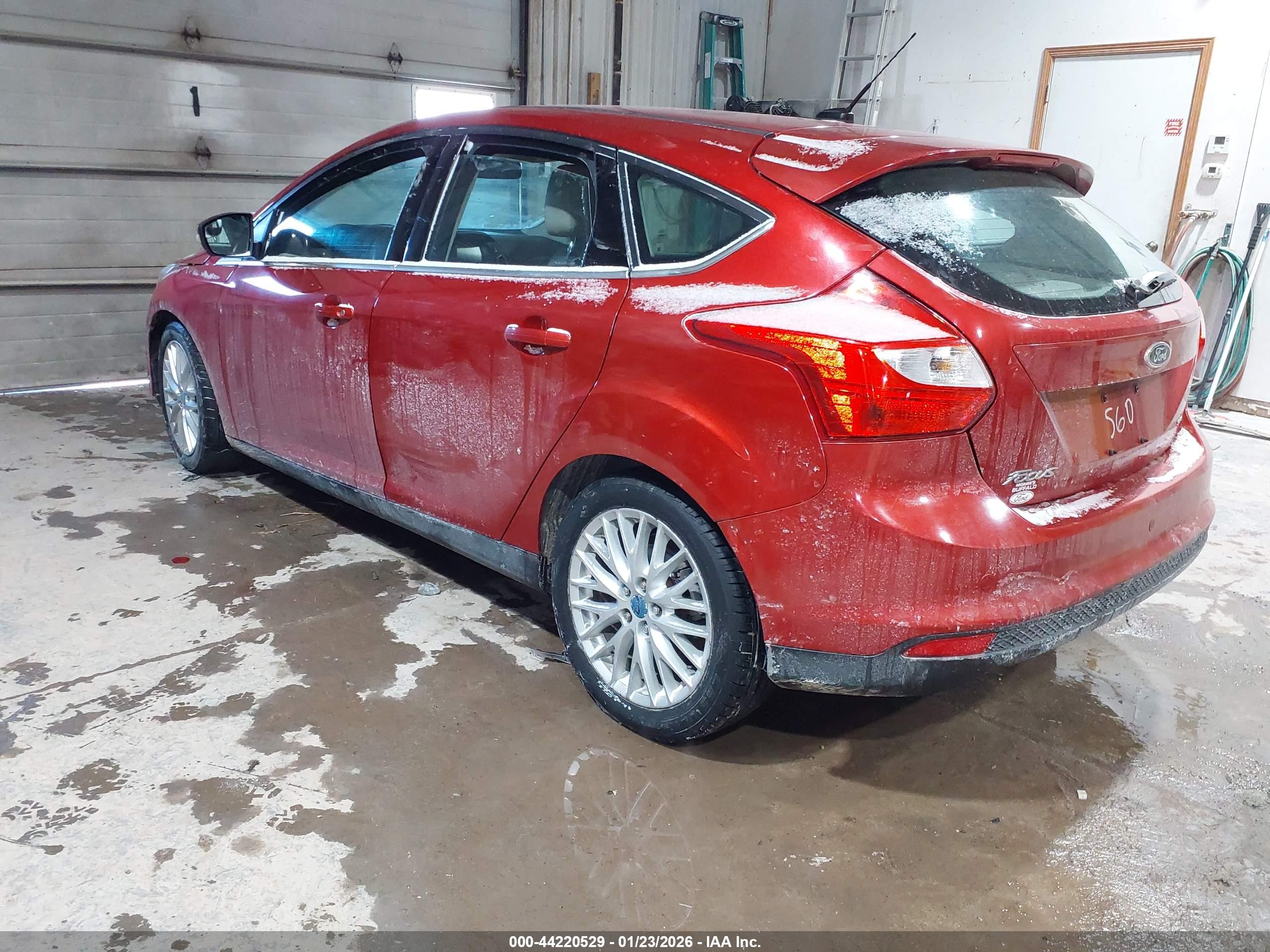 FORD FOCUS image 3