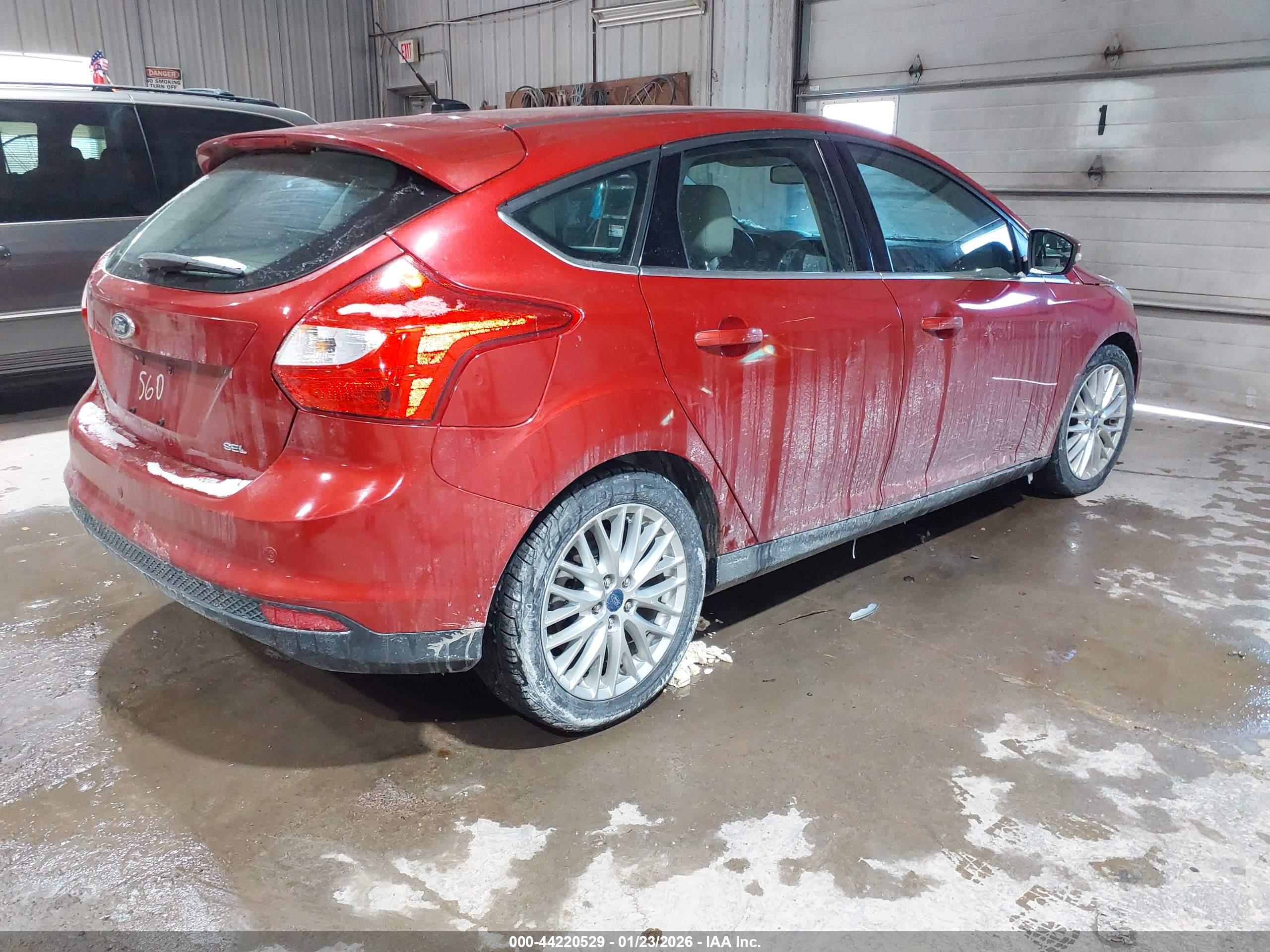 FORD FOCUS image 4