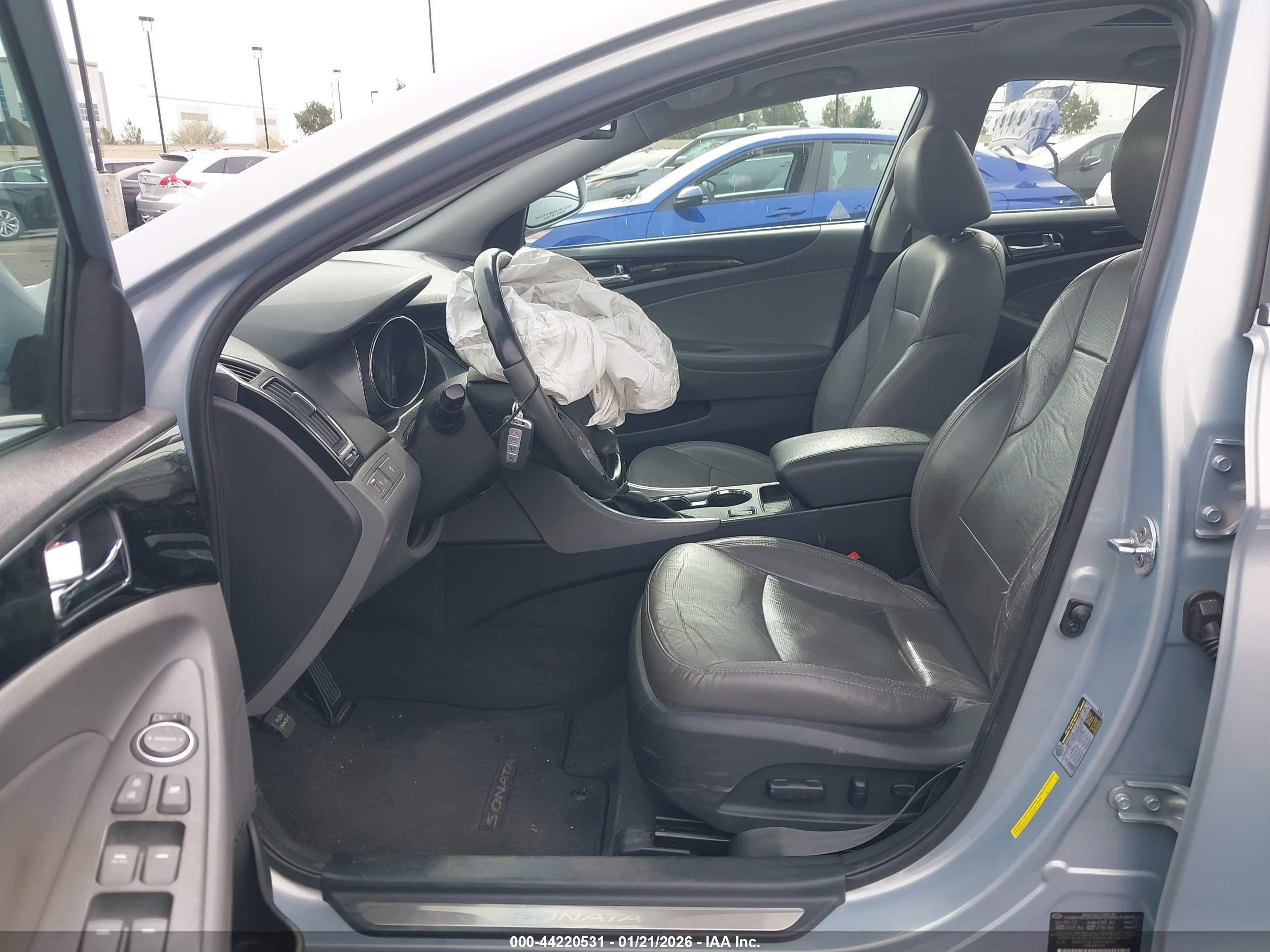 HYUNDAI SONATA image 5