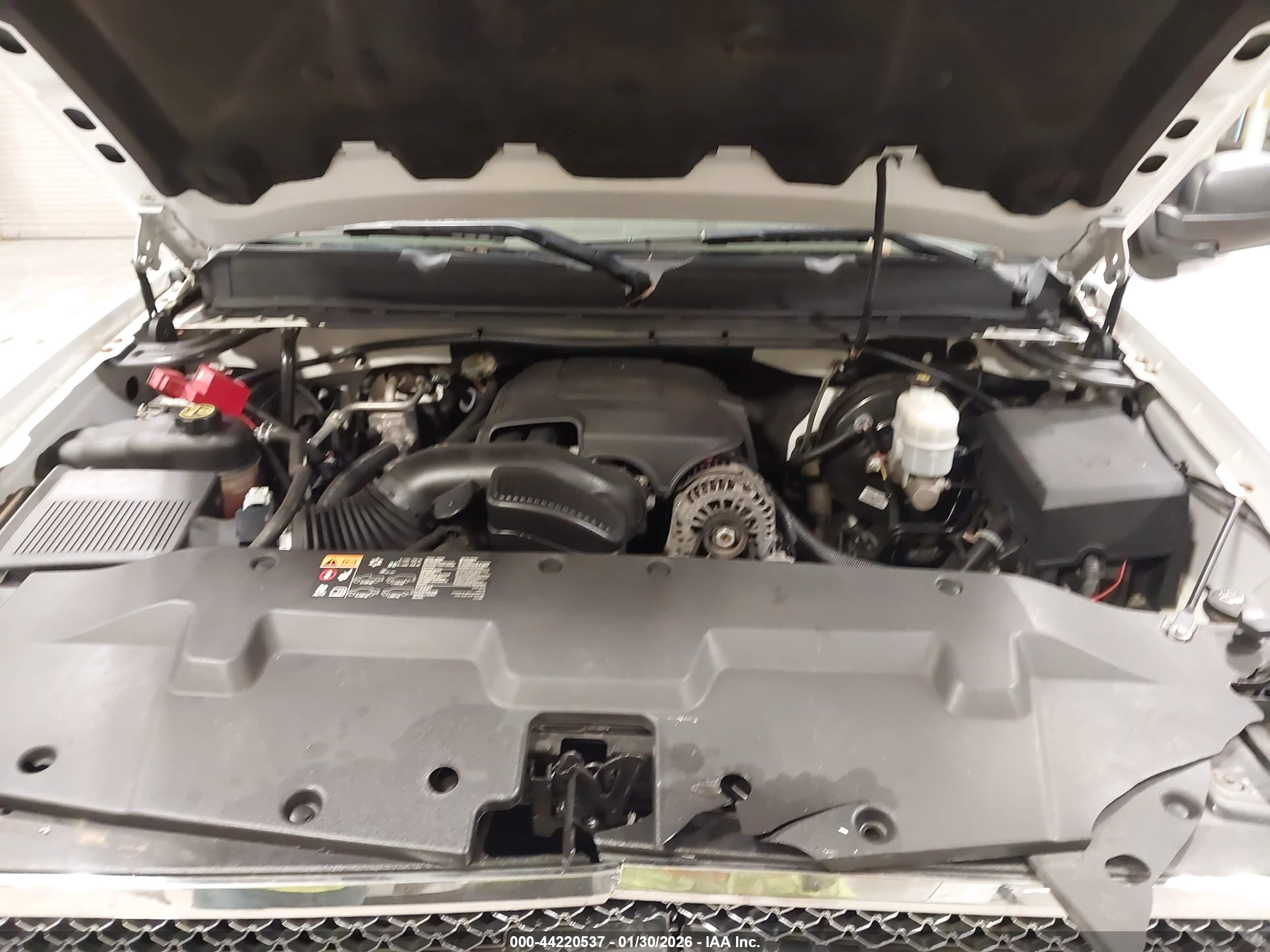 CHEVROLET SILVERADO image 10