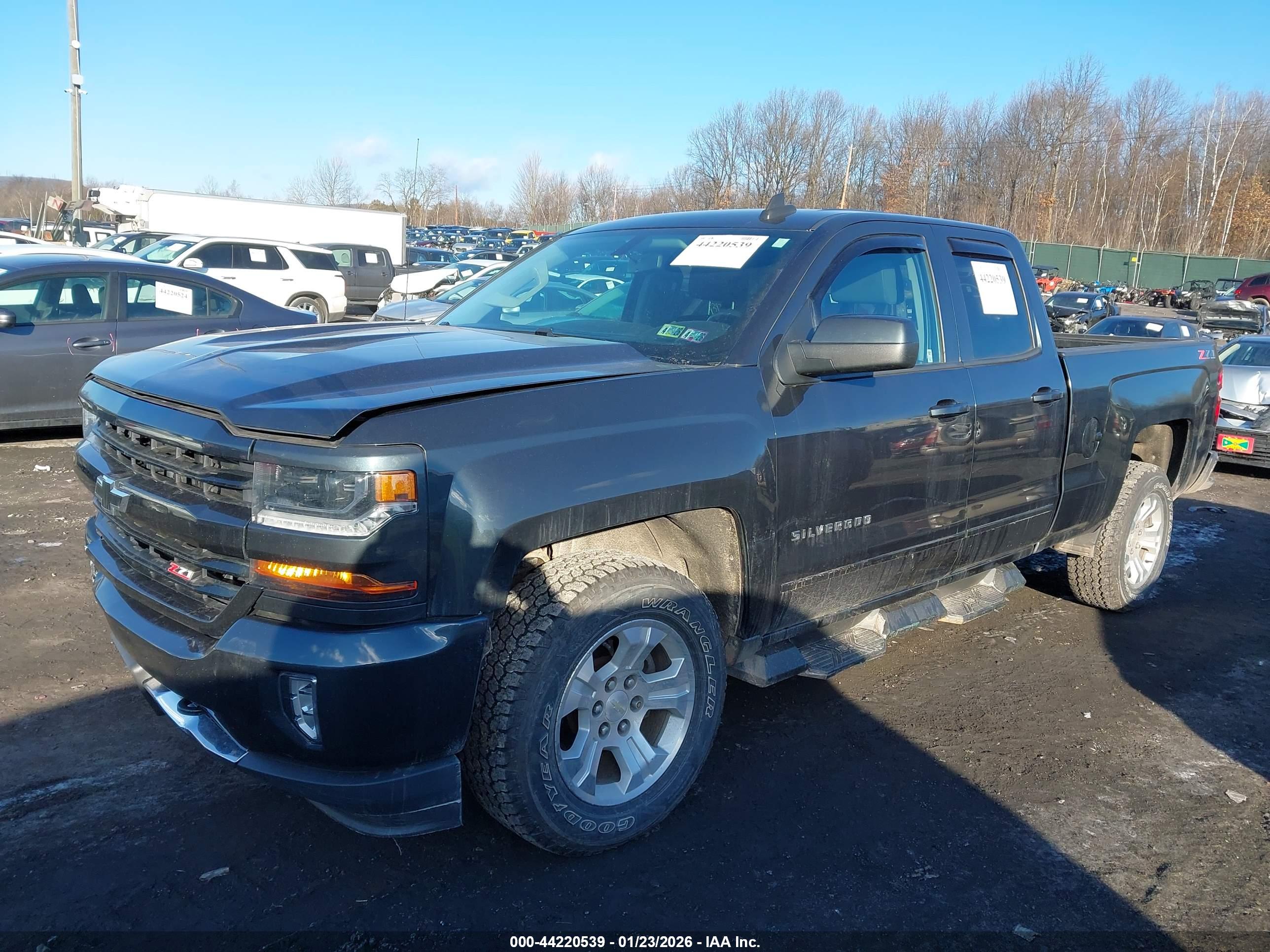 CHEVROLET SILVERADO image 2